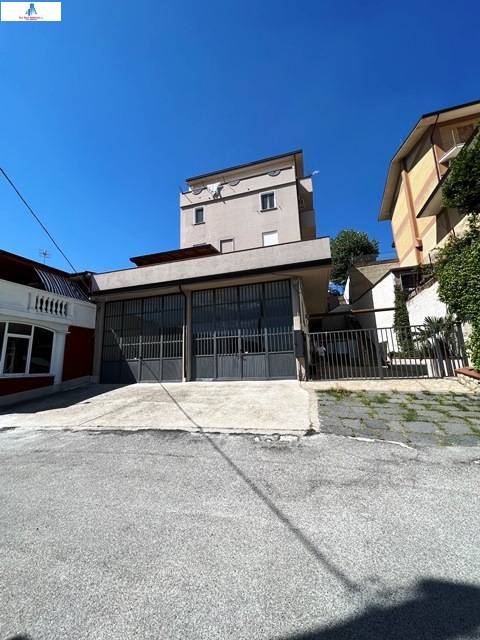 Ufficio in affitto a Ariano Irpino, rione martiri