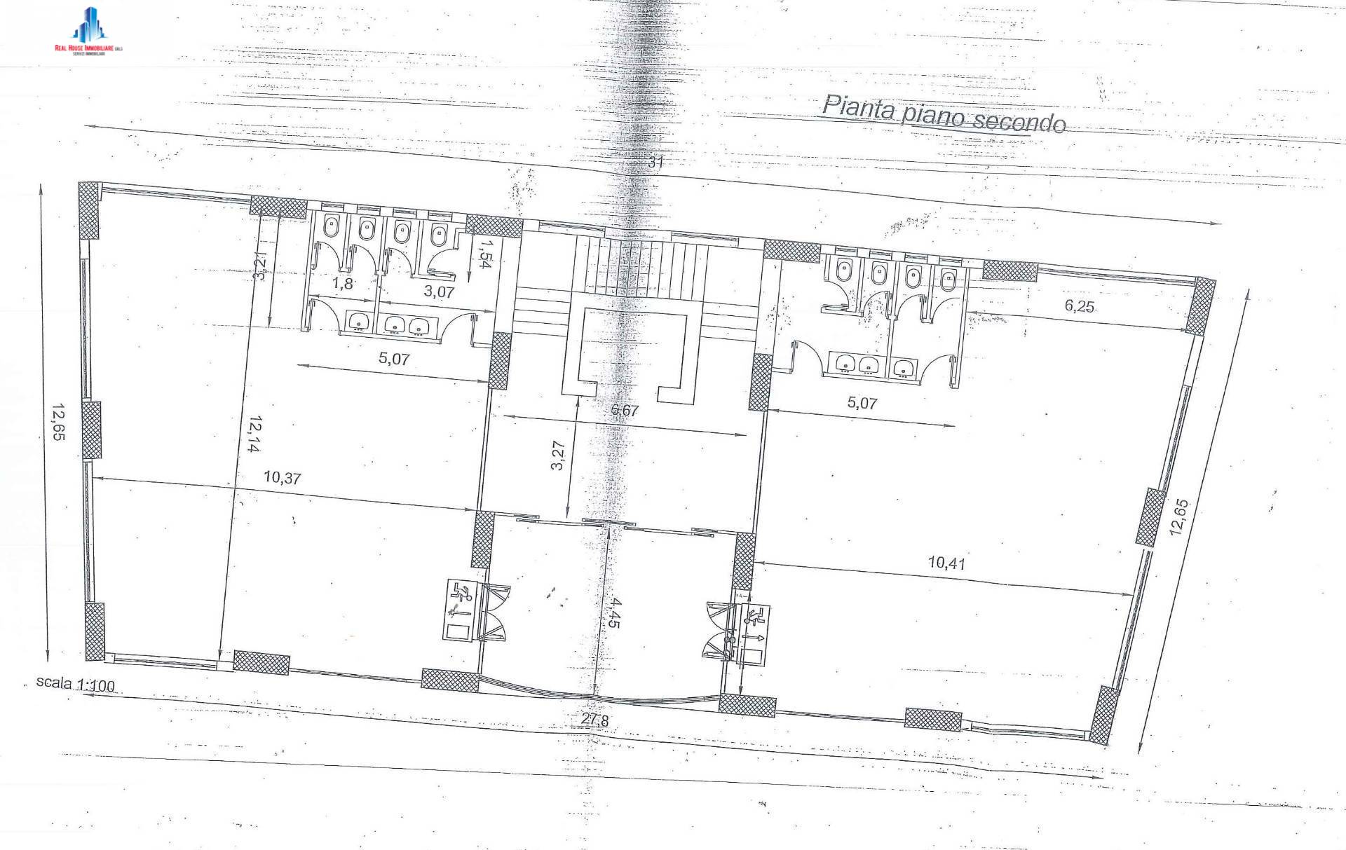 Locale commerciale in vendita a Ariano Irpino, via variante
