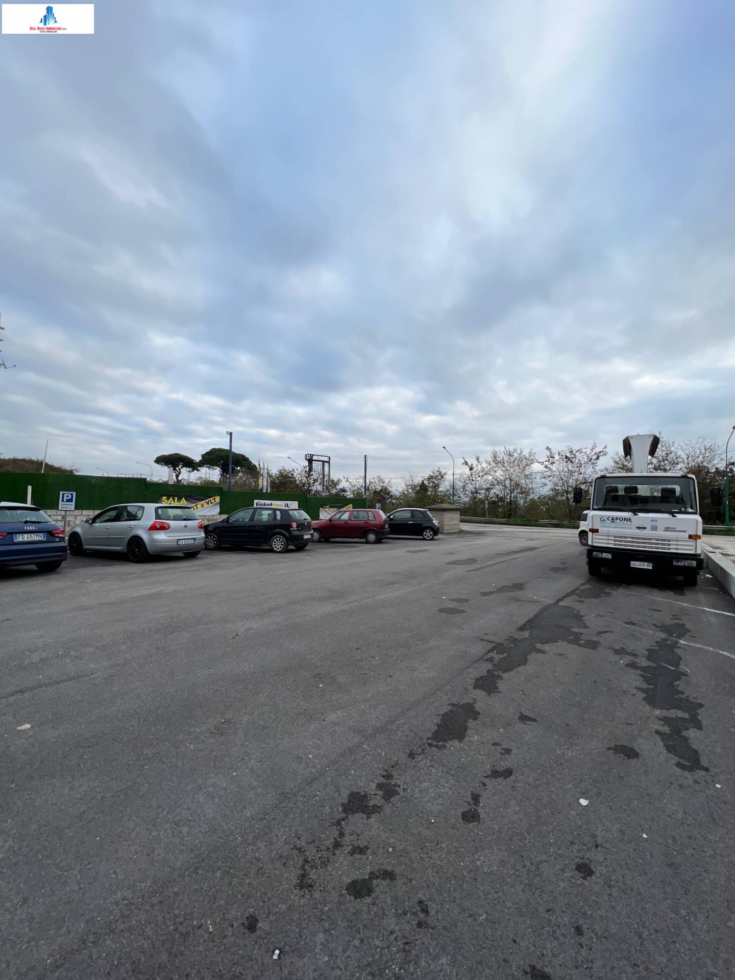 Locale commerciale in vendita a Ariano Irpino, via variante