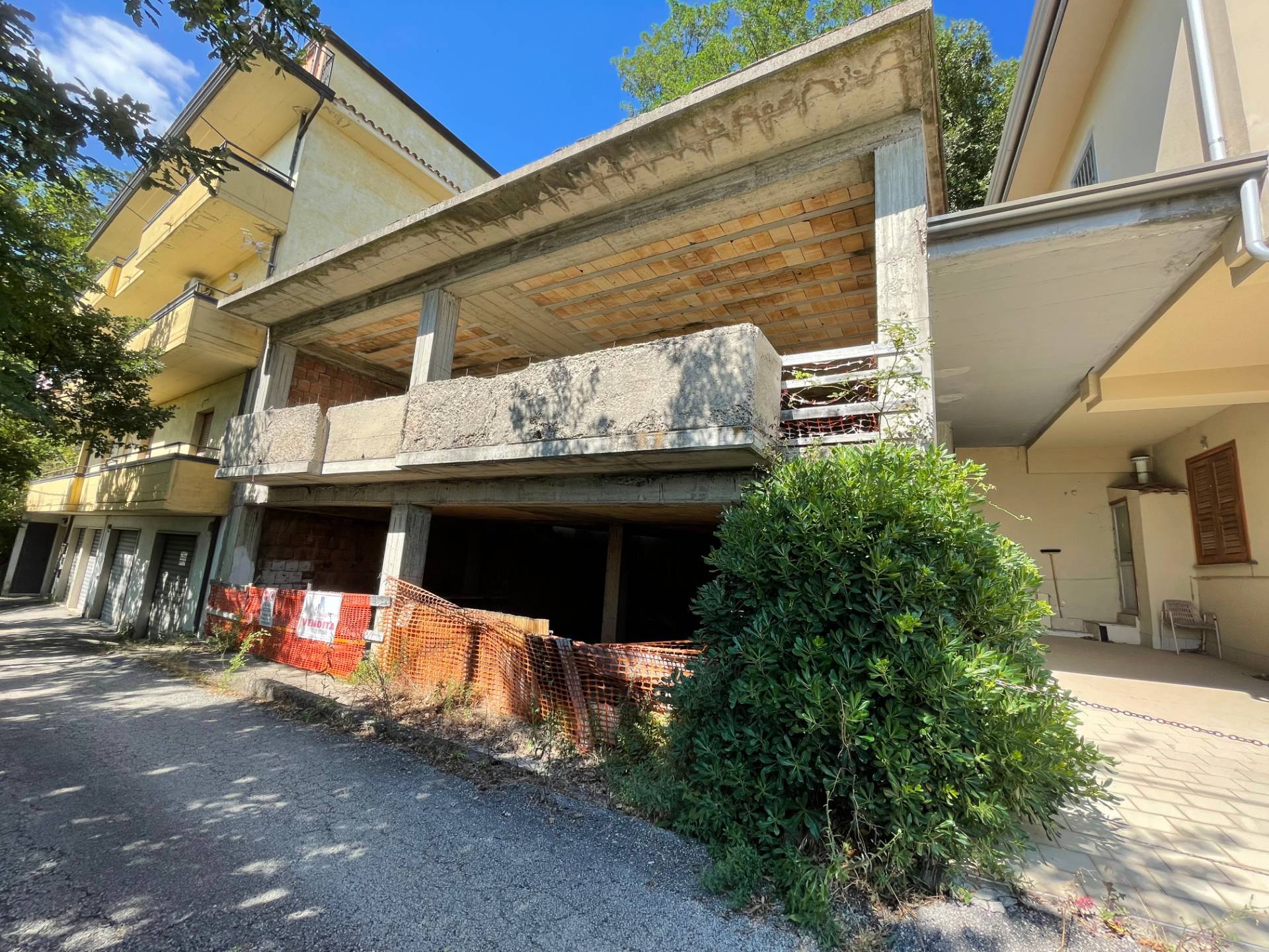 Casa singola in vendita a Ariano Irpino, rione s. pietro