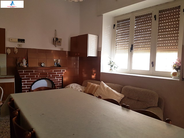 Soluzione Semindipendente in vendita a Montecalvo Irpino, via dietro corte