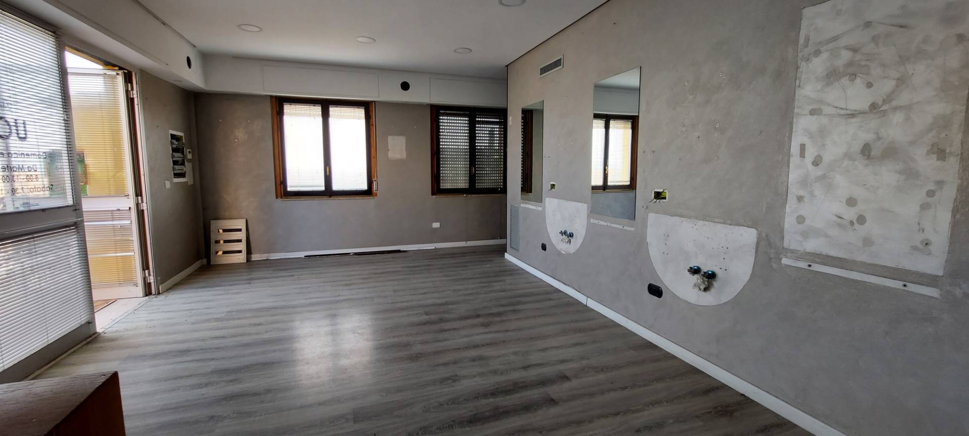 locale commerciale in affitto a Ariano Irpino, Via Fontananuova