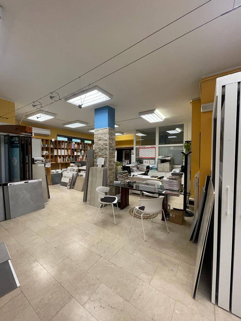 Negozio in vendita a Bolzano - Bozen, Don Bosco