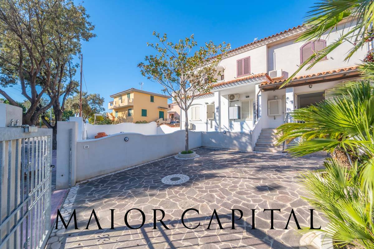 Appartamento in vendita a Orosei