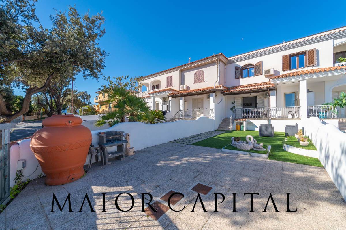 Appartamento in vendita a Orosei