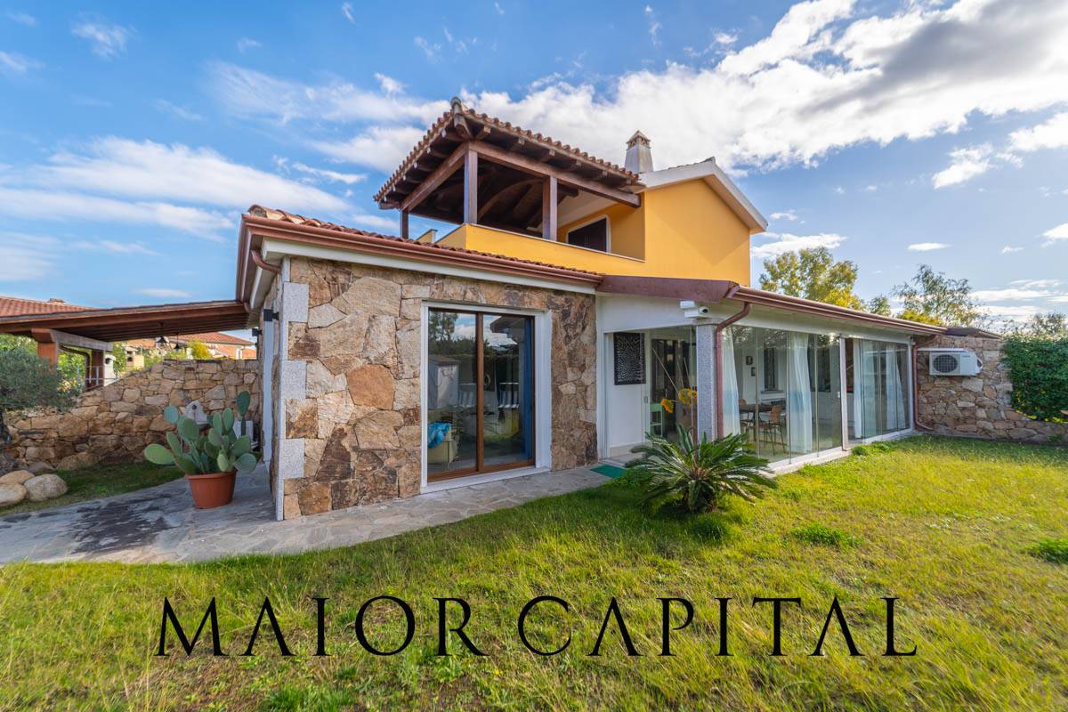 Villetta bifamiliare in vendita a Budoni, Agrustos