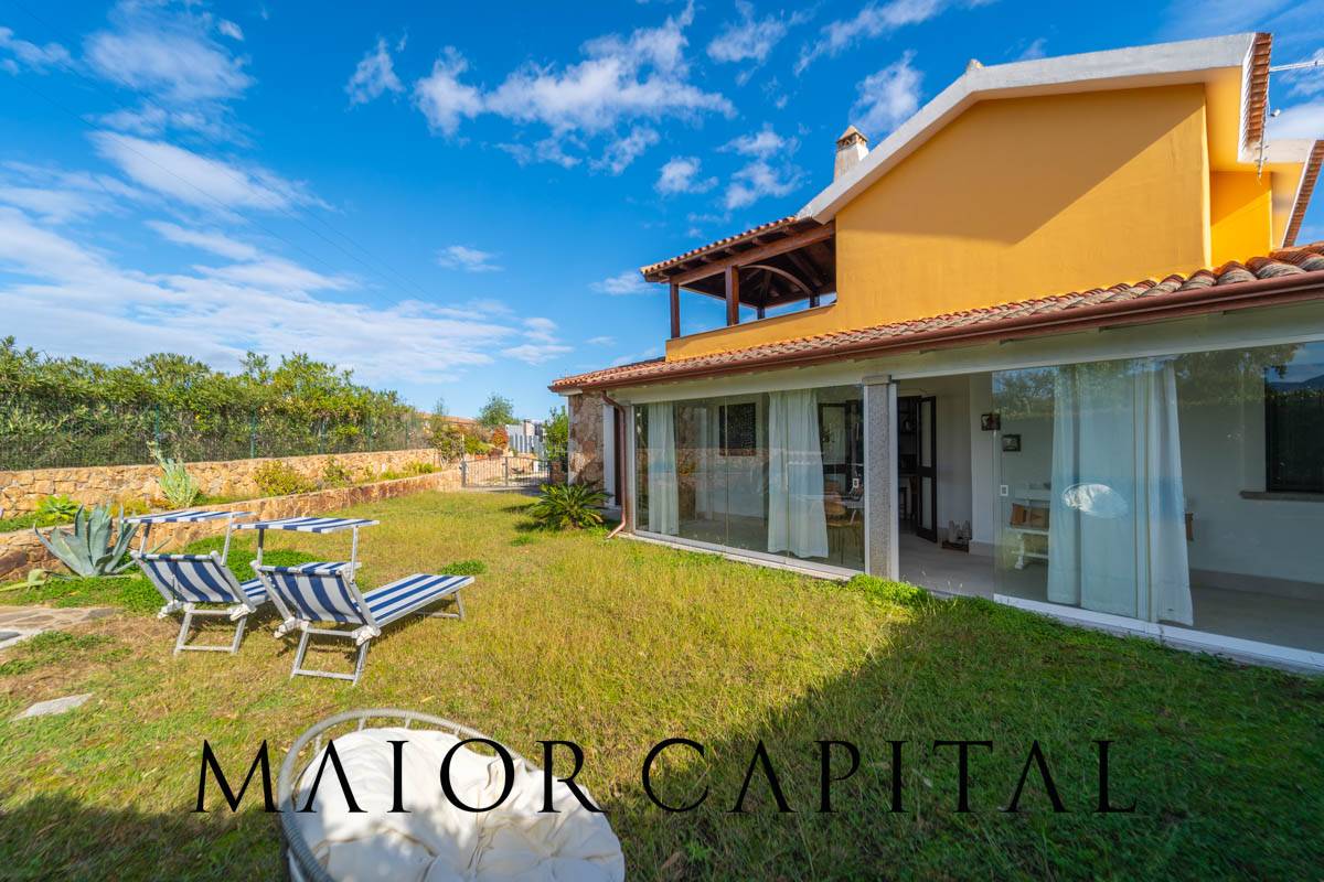 Villetta bifamiliare in vendita a Budoni, Agrustos