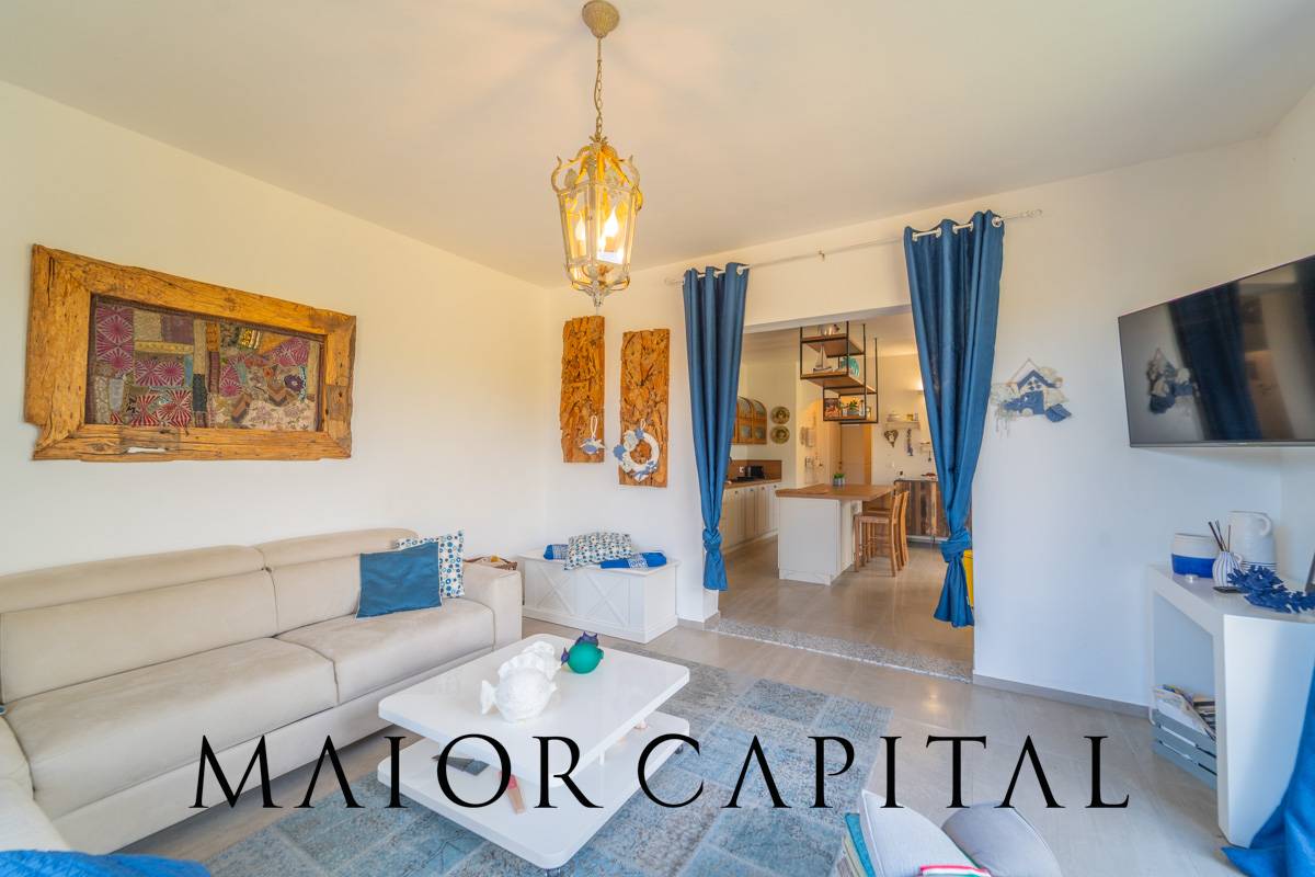 Villetta bifamiliare in vendita a Budoni, Agrustos