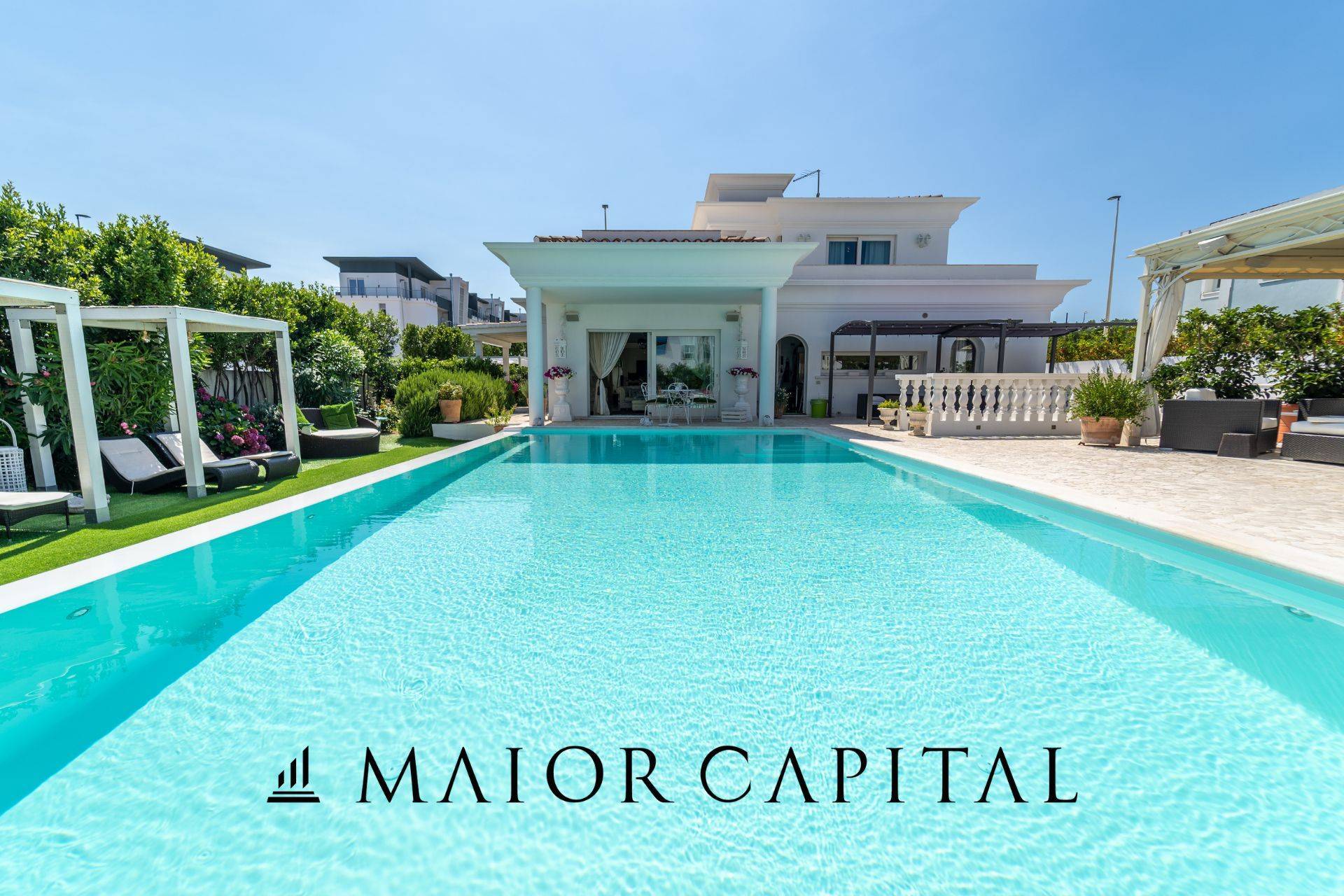 Villa in vendita a Olbia