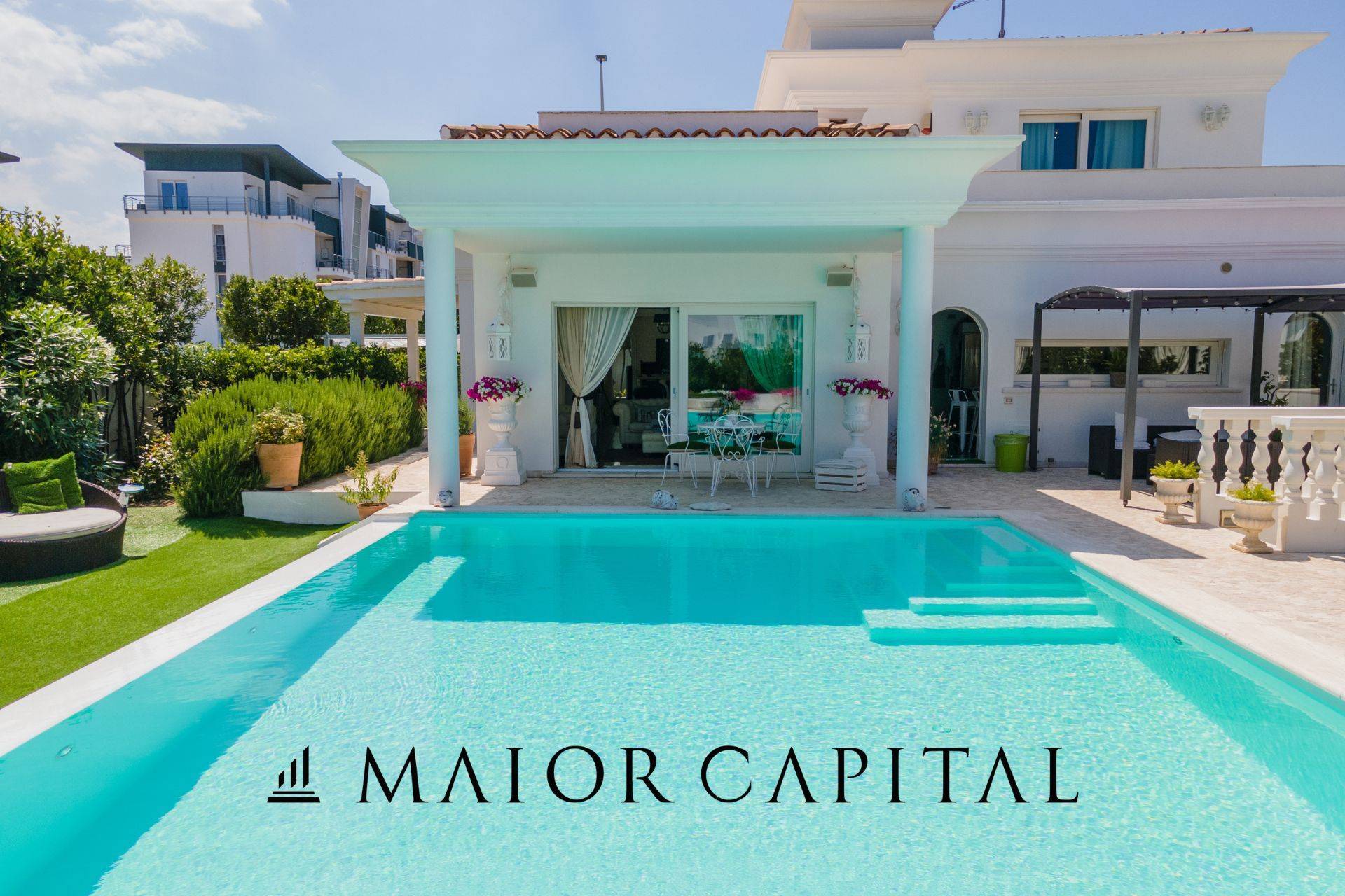 Villa in vendita a Olbia