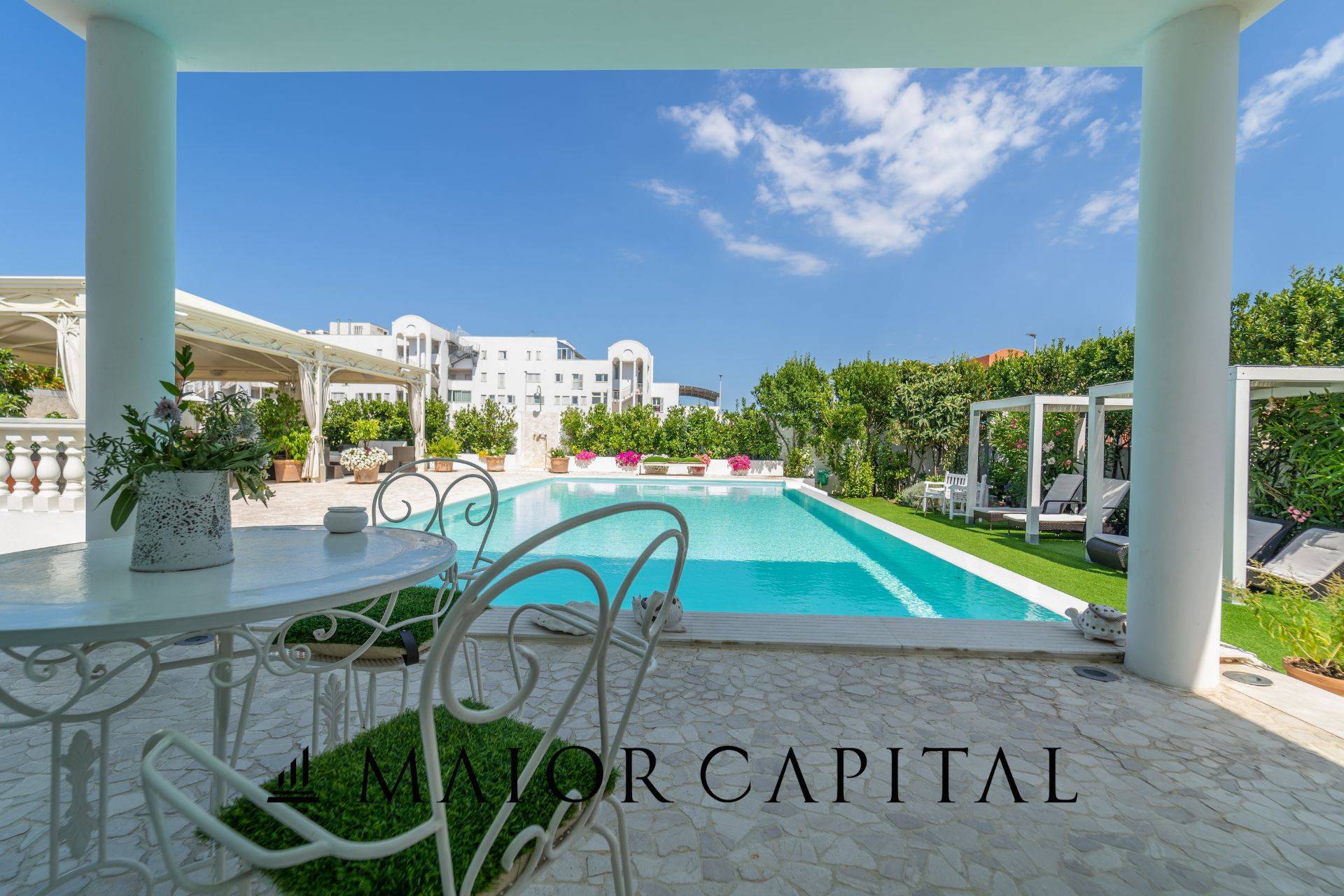 Villa in vendita a Olbia