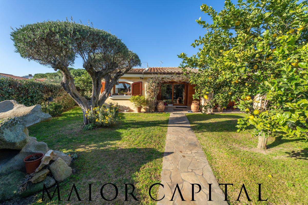 Villa in vendita a Loiri Porto San Paolo, Porto San Paolo Centro