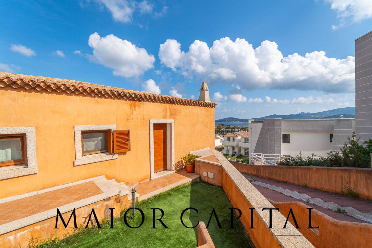 Appartamento in vendita a Arzachena