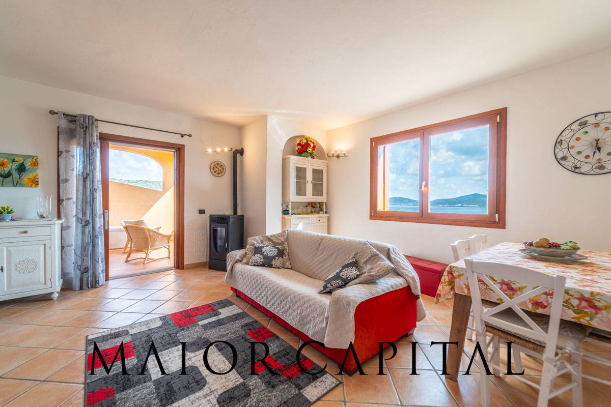 Appartamento in vendita a Arzachena