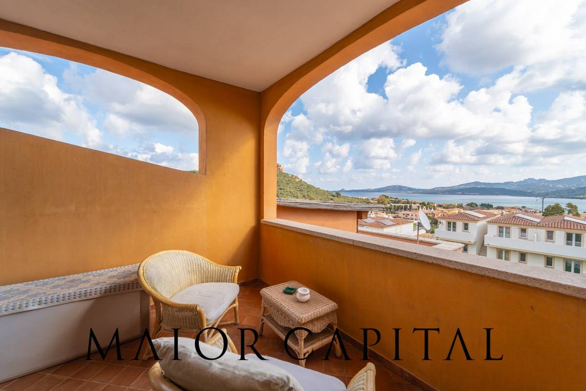 Appartamento in vendita a Arzachena