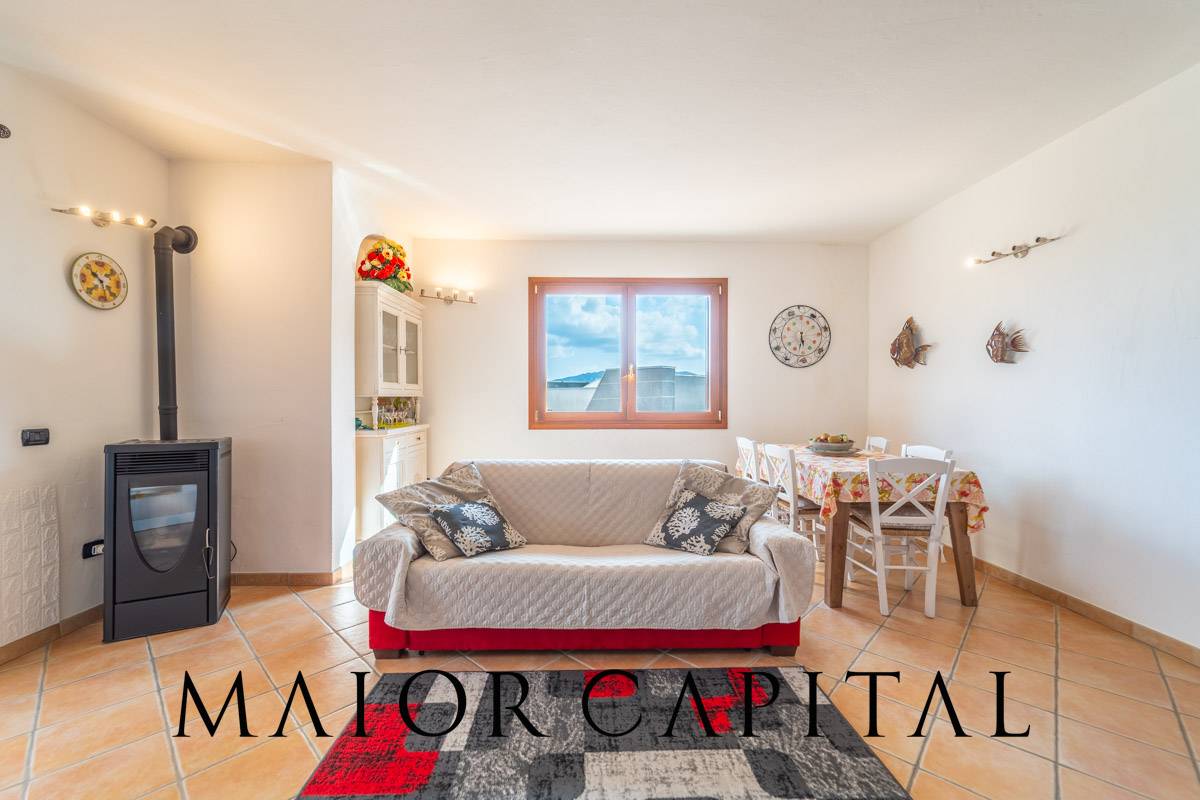 Appartamento in vendita a Arzachena