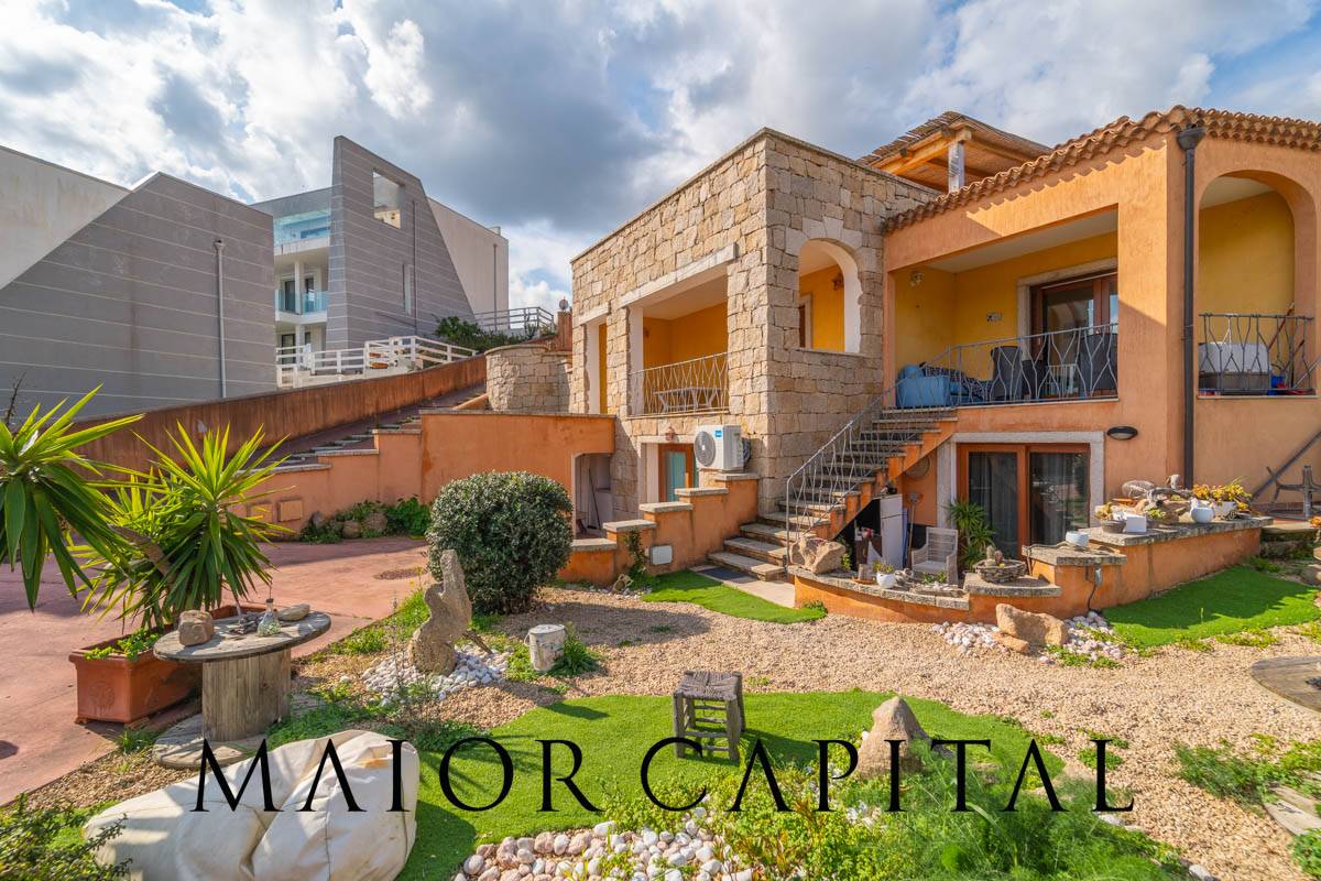 Villette a schiera in vendita a Arzachena