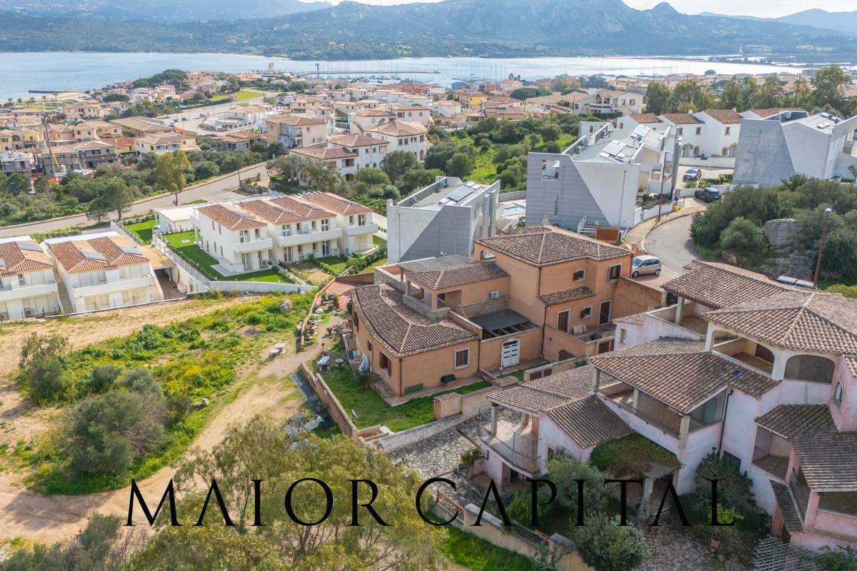 Villette a schiera in vendita a Arzachena