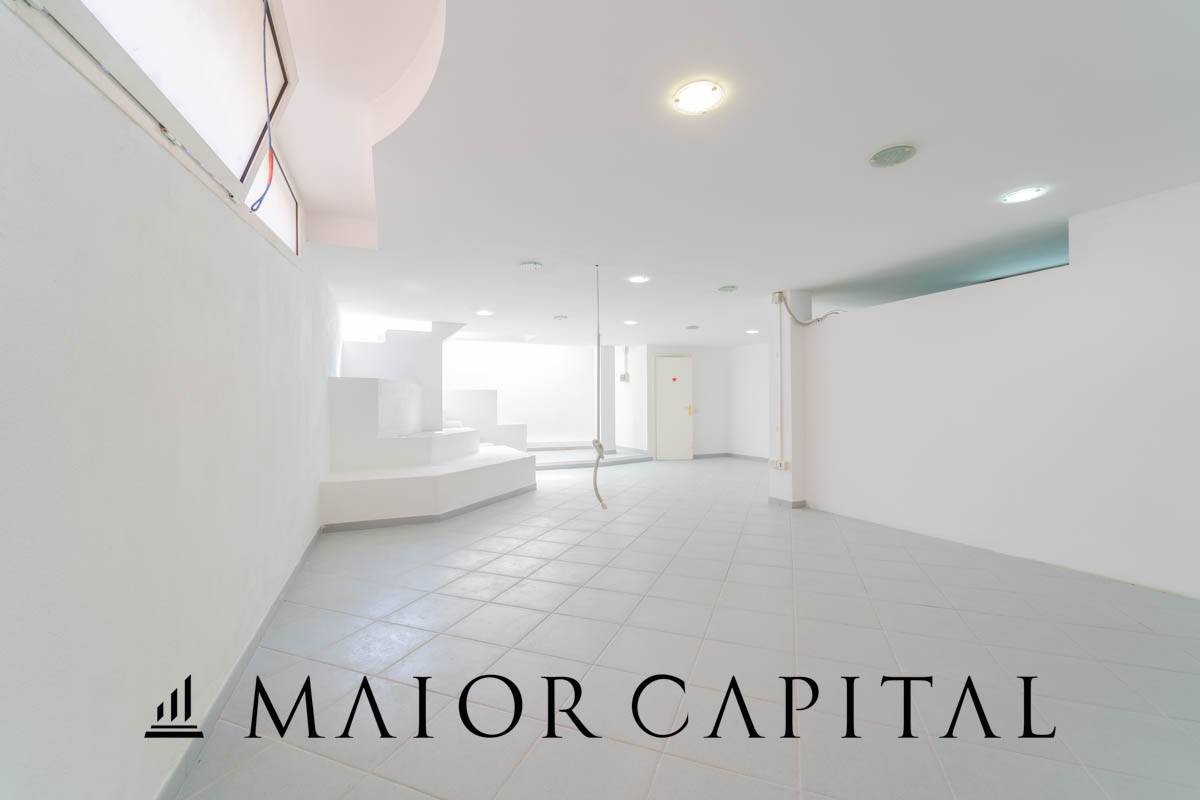 Locale commerciale in vendita a Olbia, Sa Minda Noa