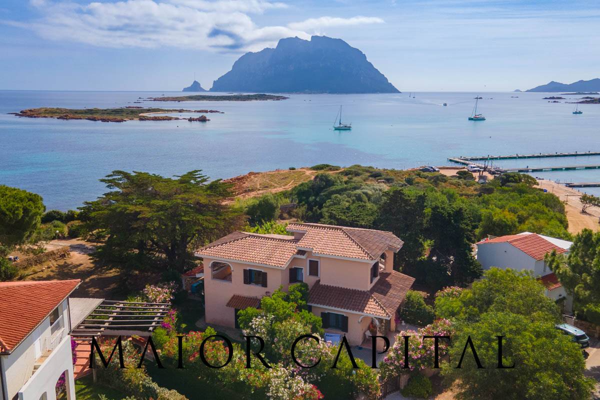 Villa in vendita a Loiri Porto San Paolo