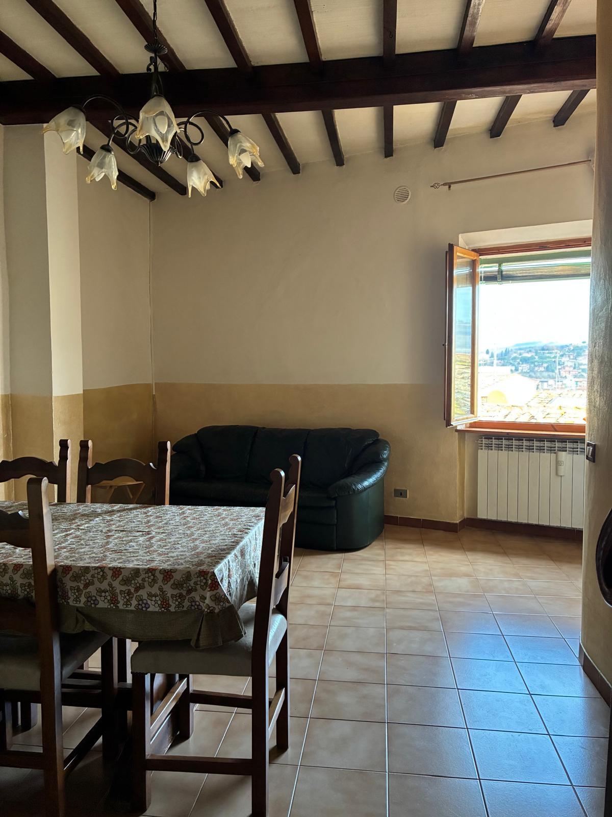 Quadrilocale in vendita a Poggibonsi