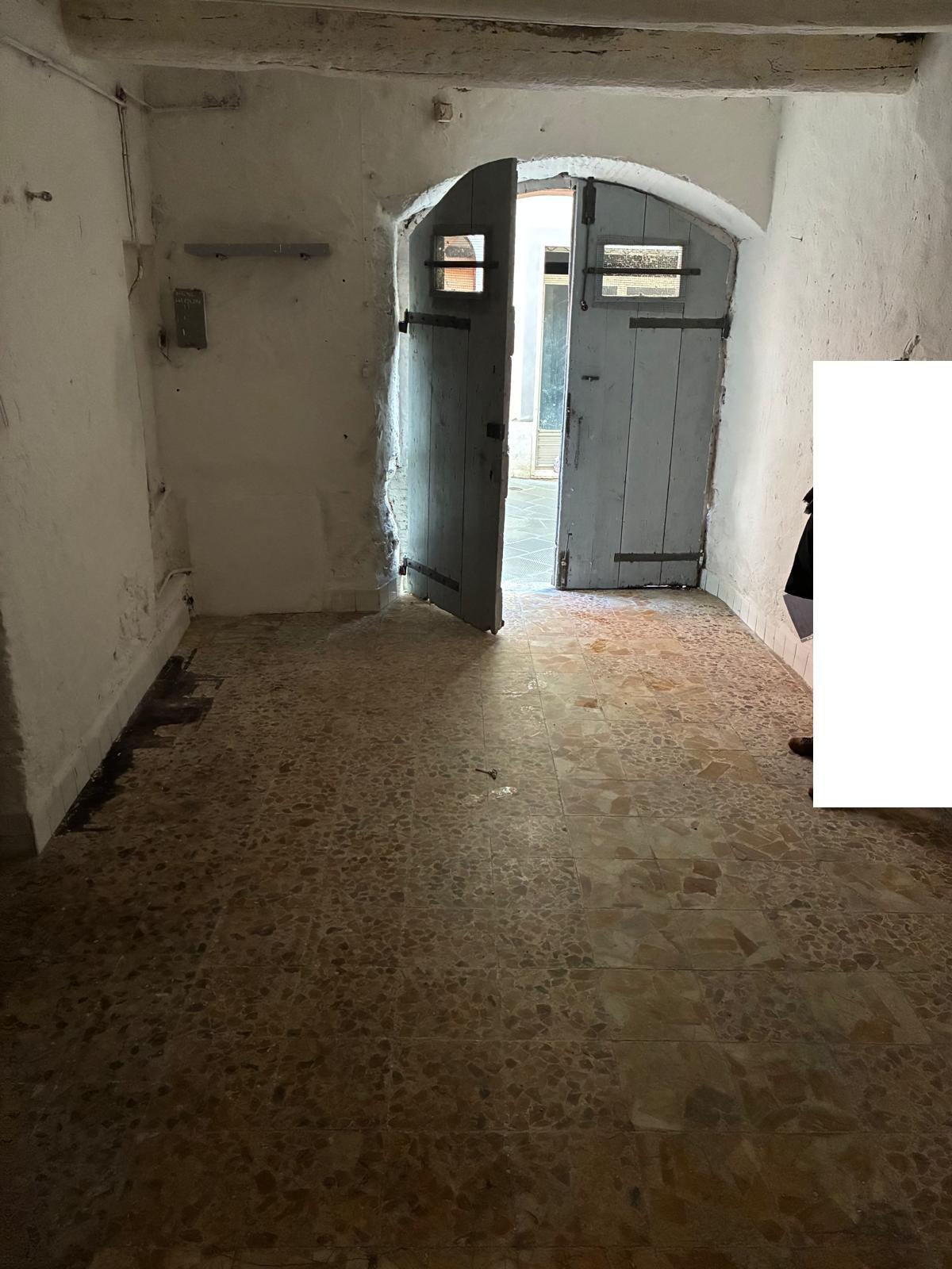 Casa vacanza Bilocale in vendita, Poggibonsi centro
