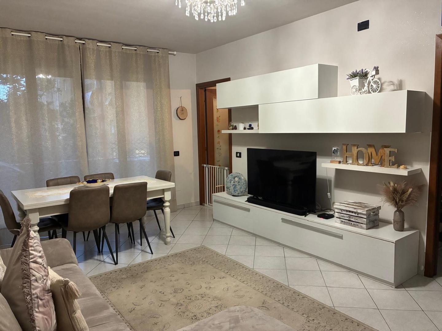 Trilocale con terrazzo a Poggibonsi