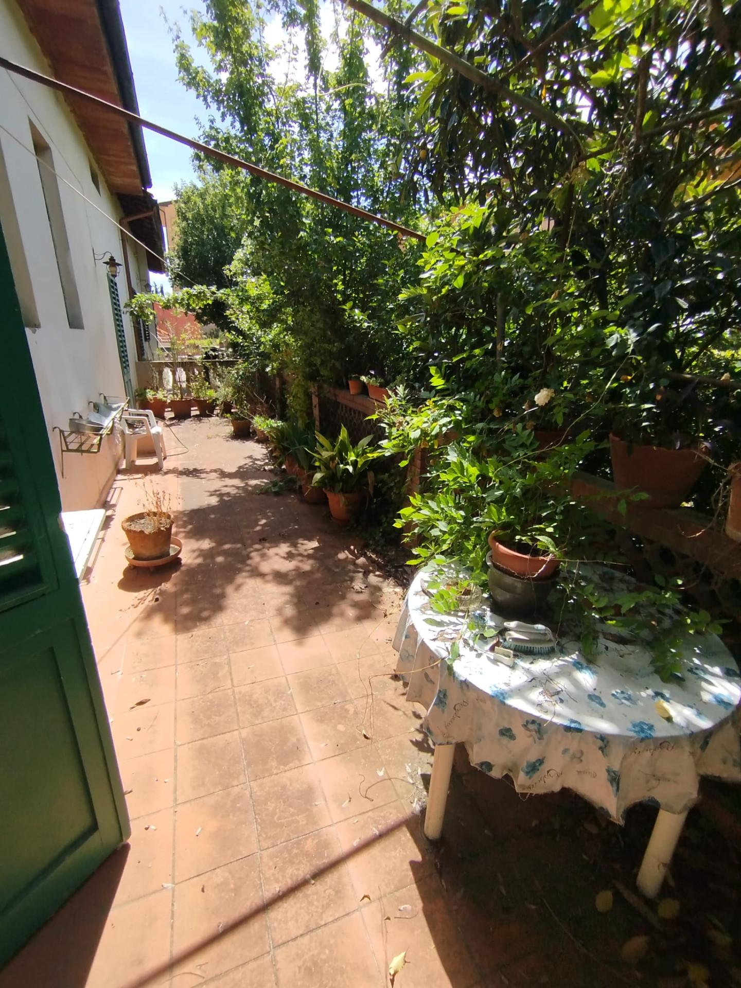 Casa indipendente con giardino a Poggibonsi