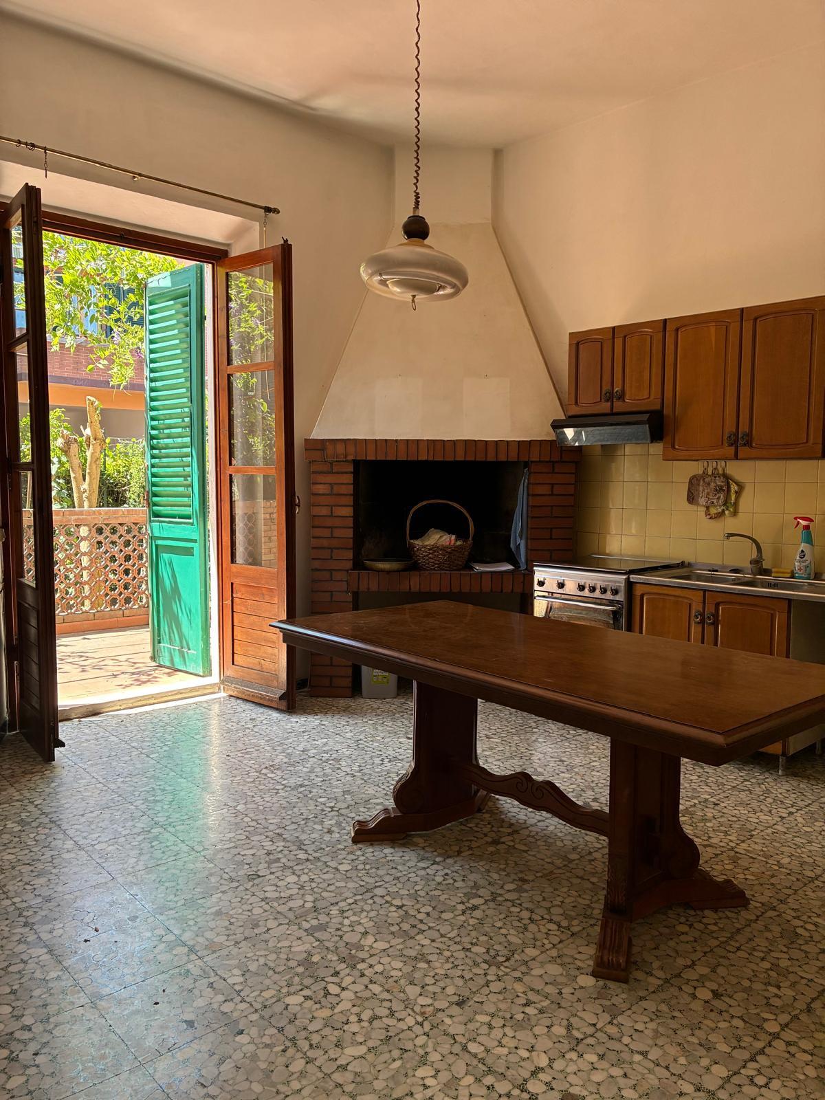 Casa indipendente con giardino a Poggibonsi