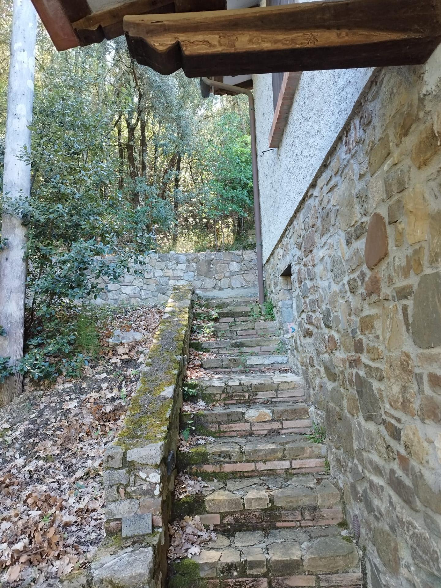 Casa indipendente in vendita a Castellina in Chianti