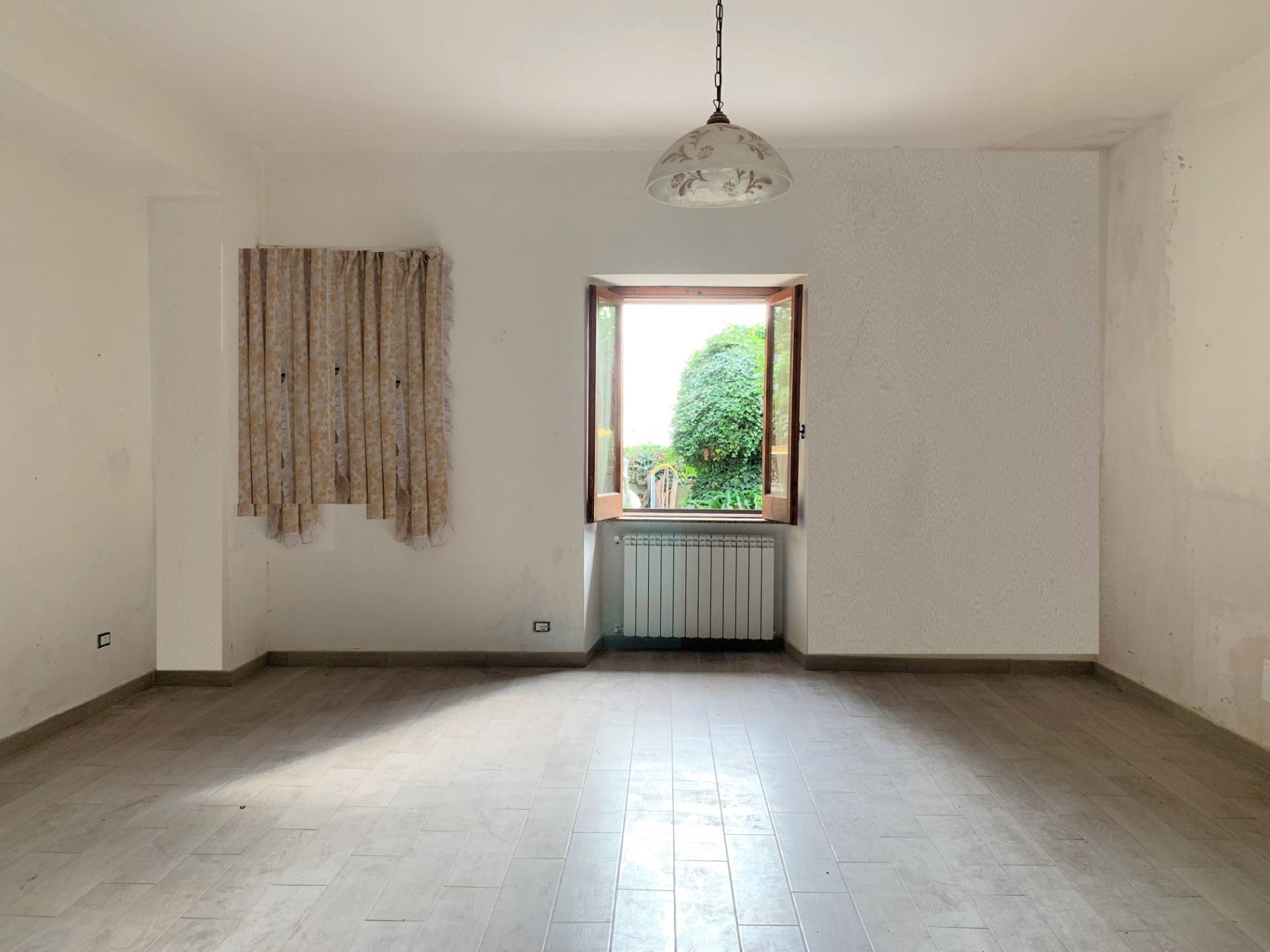 Porzione di villa in affitto a Catanzaro, Sant'elia