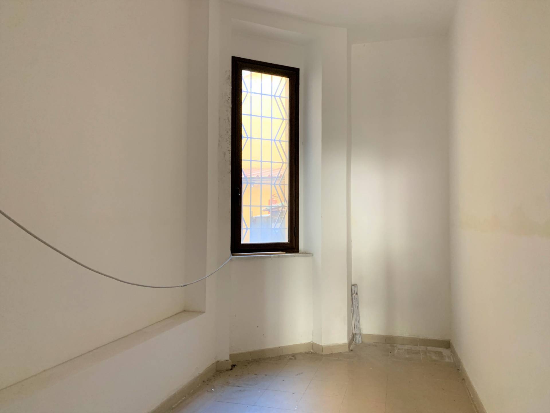 Negozio in affitto a Catanzaro, Centro storico