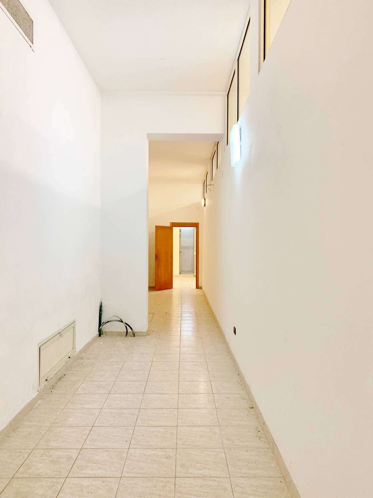 Deposito/Magazzino in vendita a Catanzaro, Stadio