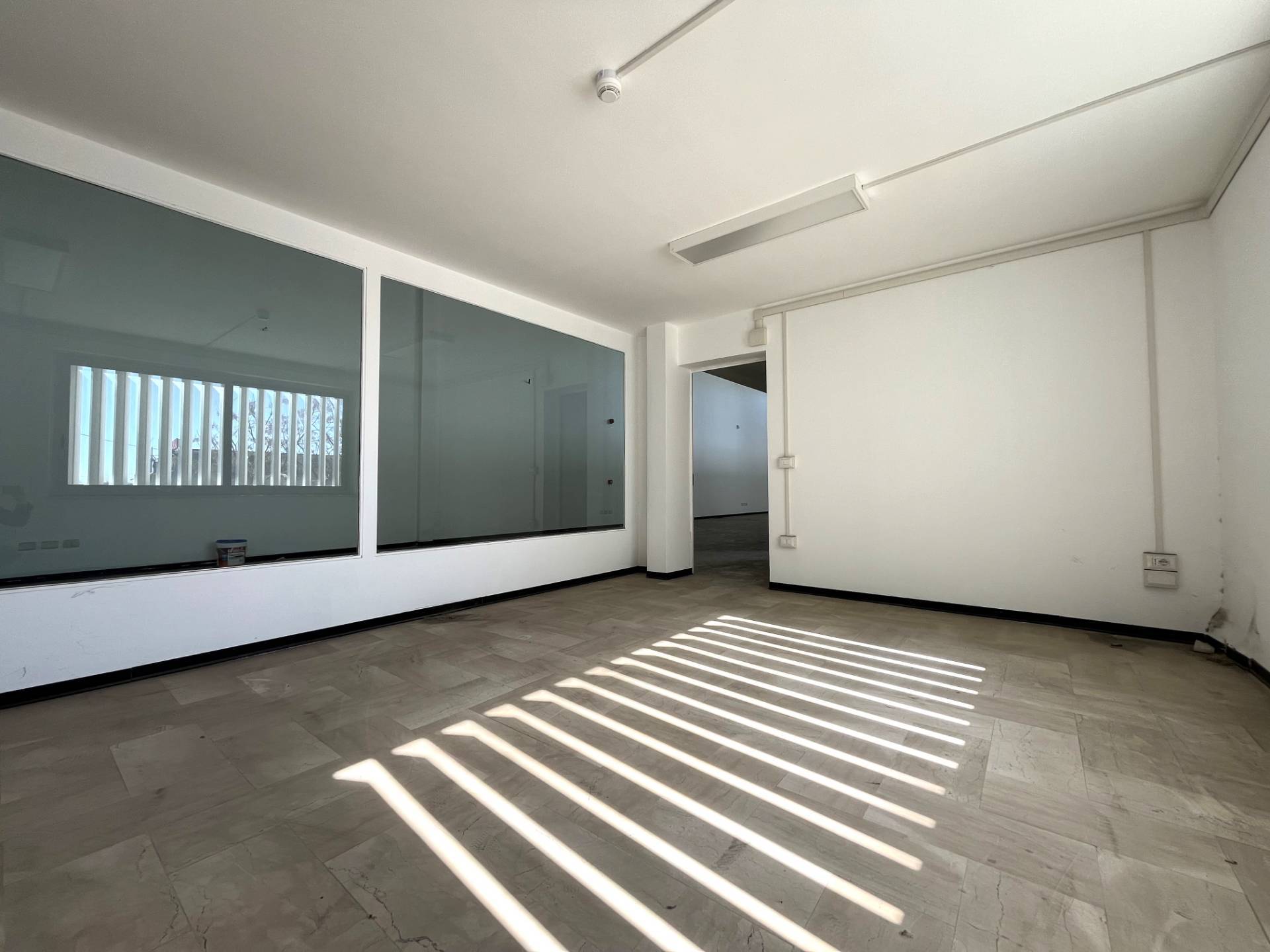 Negozio in affitto a Catanzaro, Catanzaro Sud