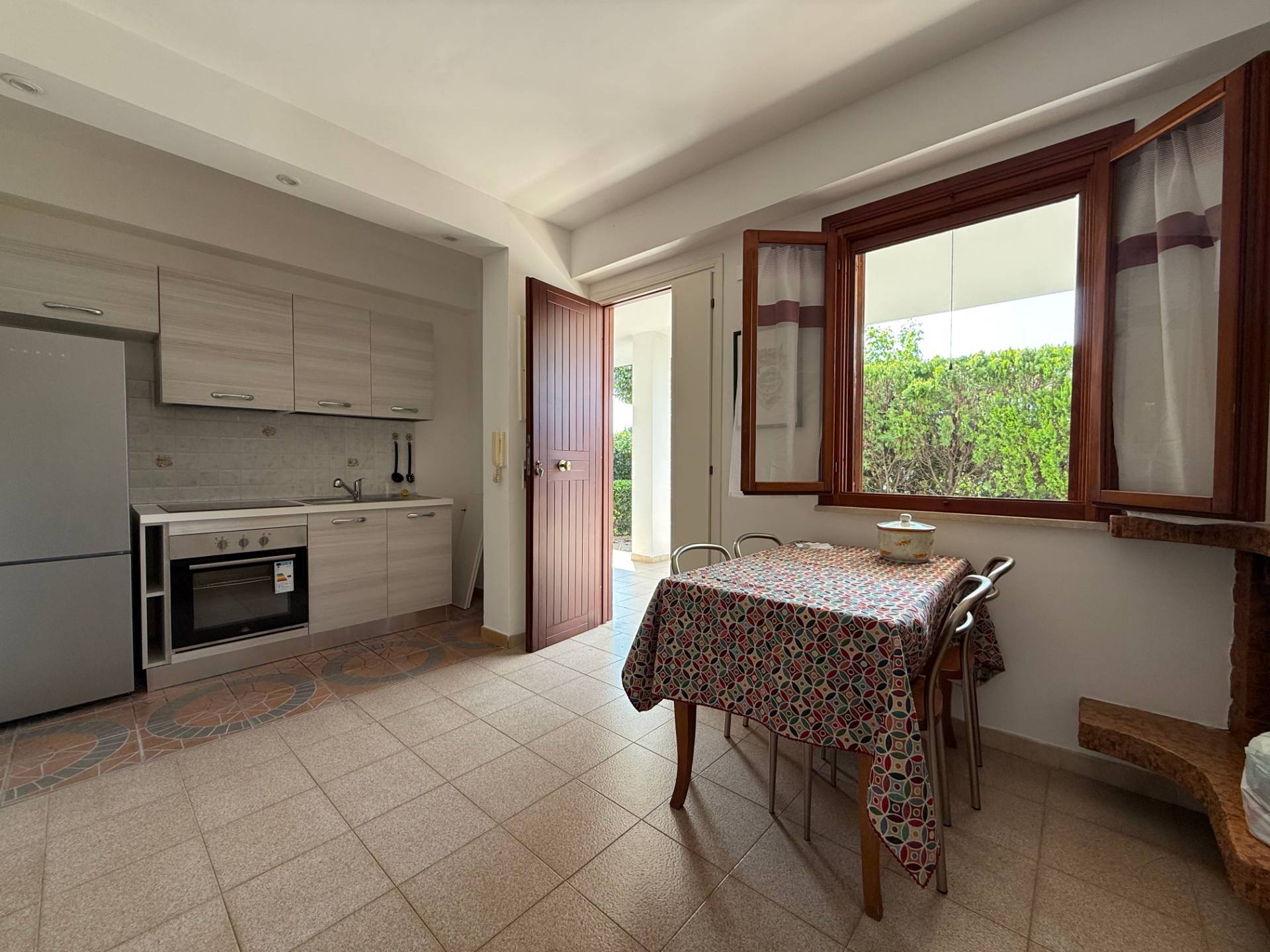 Porzione di villa in affitto a Simeri Crichi, Simeri Mare