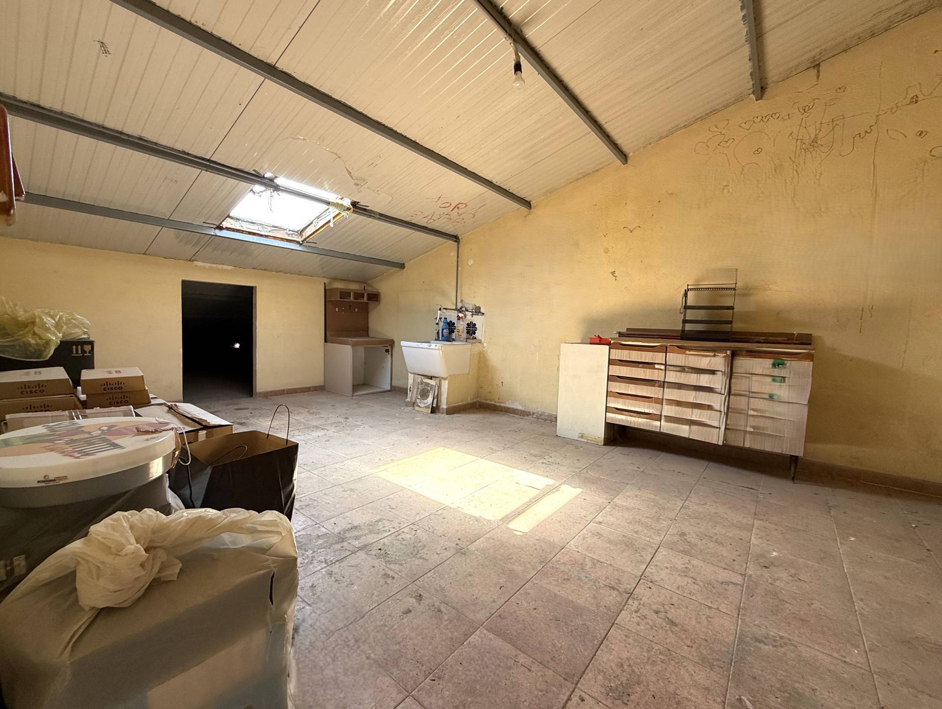 Deposito/Magazzino in vendita a Catanzaro, Catanzaro Lido centro