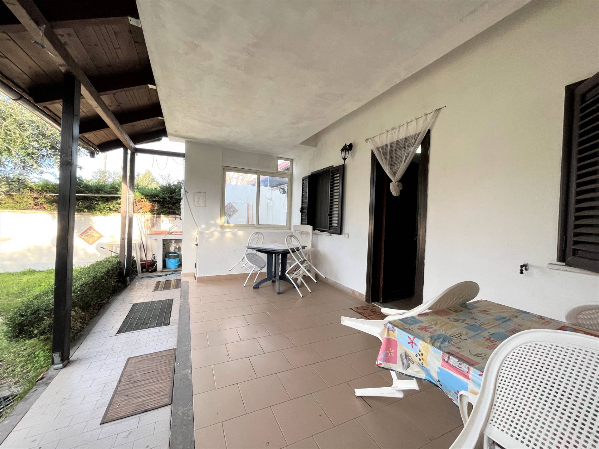 Villa a Schiera in affitto a Catanzaro, Roccelletta