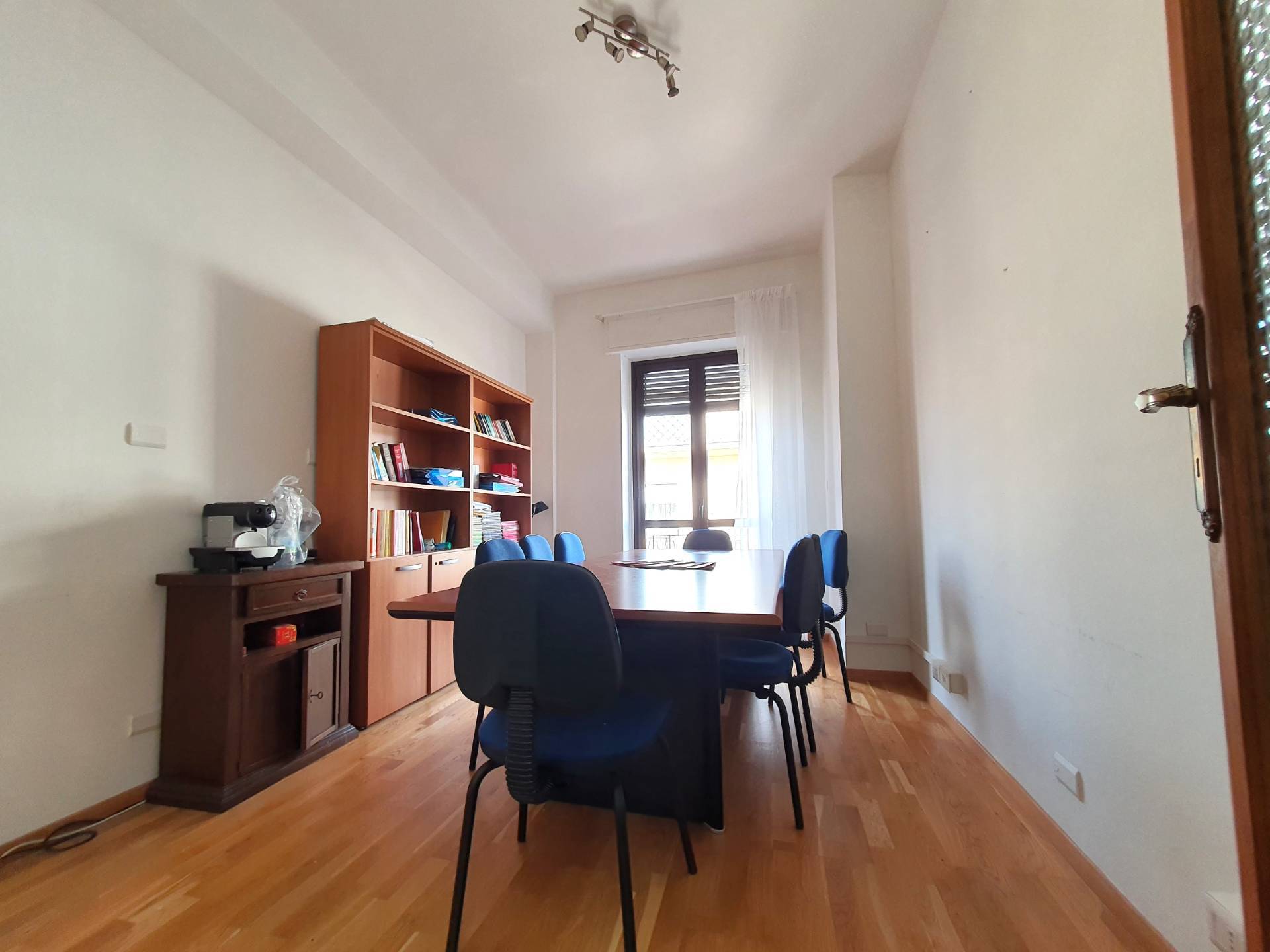 Ufficio/studio in affitto a Catanzaro, Catanzaro Centro