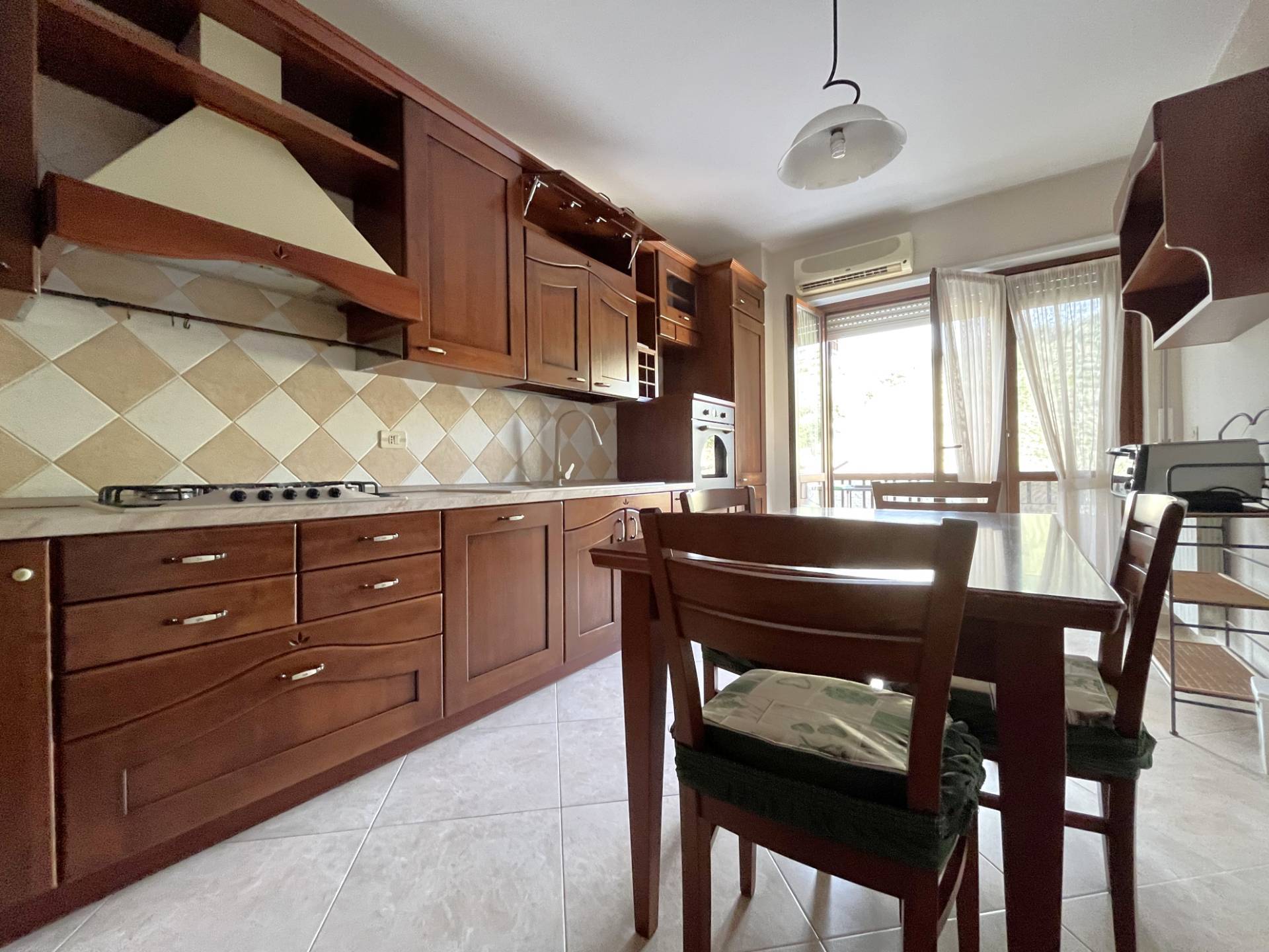 Appartamento in affitto a Catanzaro, Santa Maria