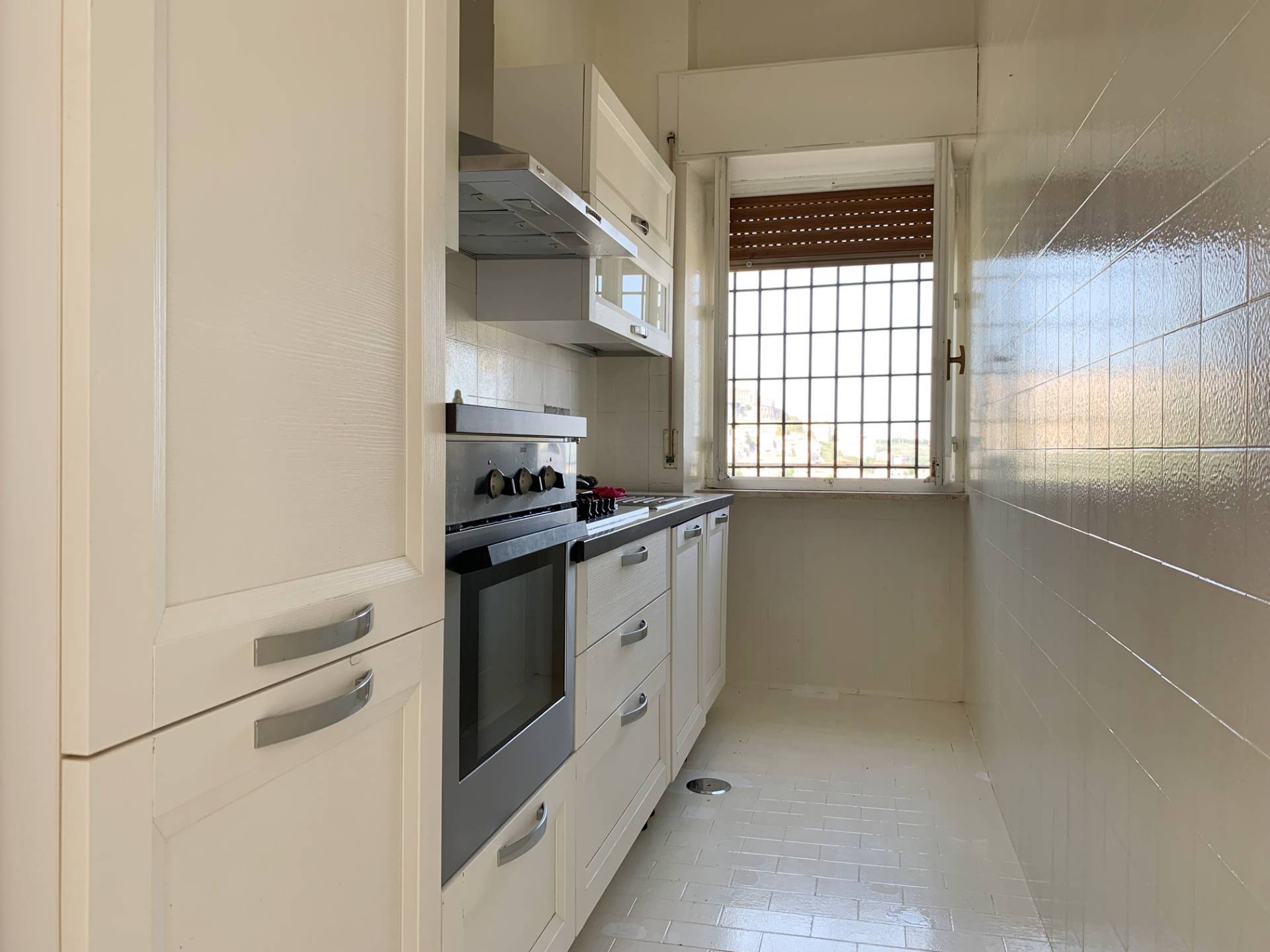 Appartamento in affitto a Catanzaro, Viale De Filippis