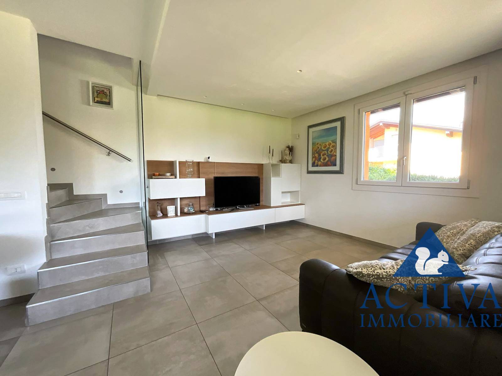 villa bifamiliare in vendita a Olgiate Olona