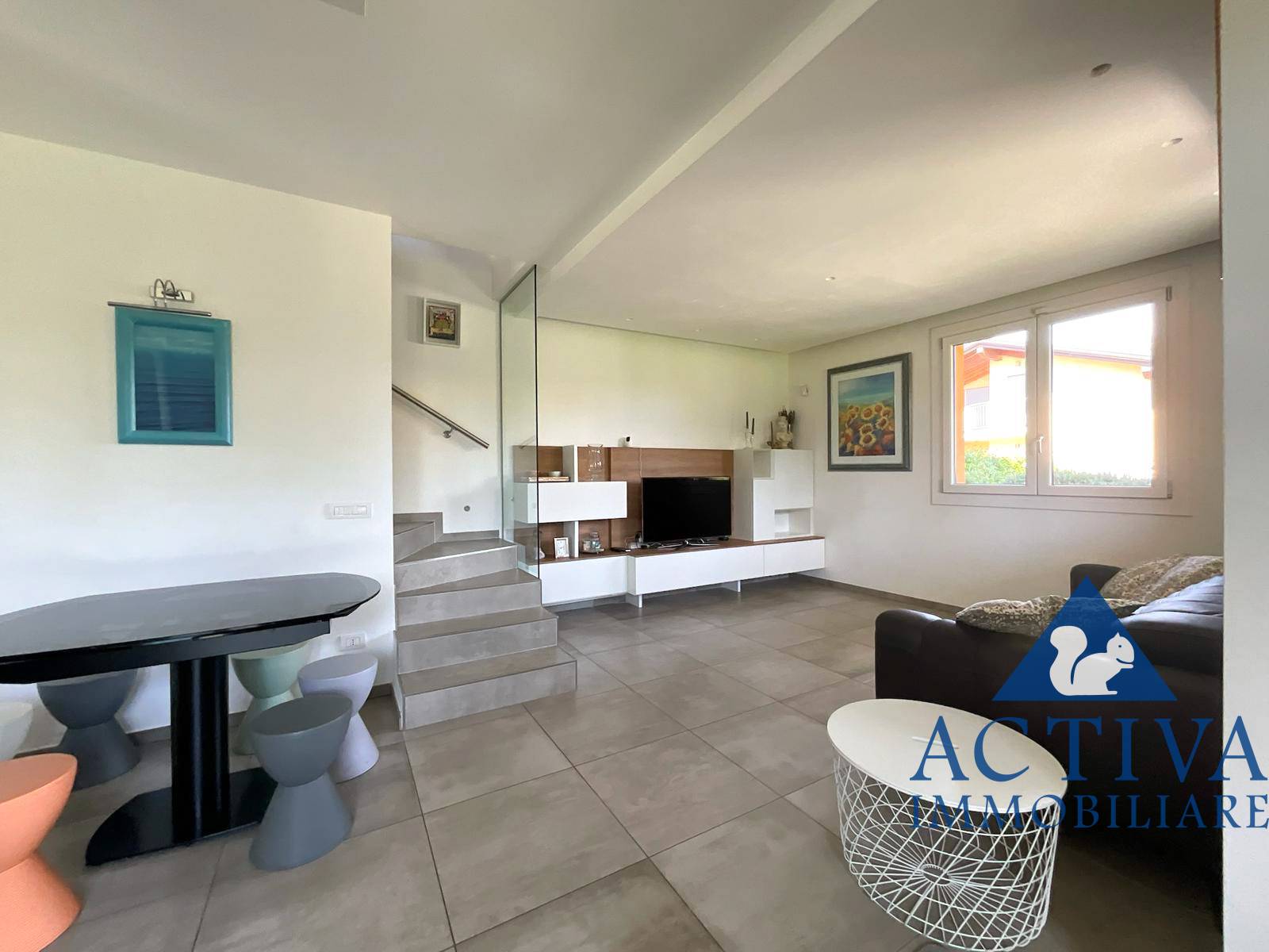 villa bifamiliare in vendita a Olgiate Olona