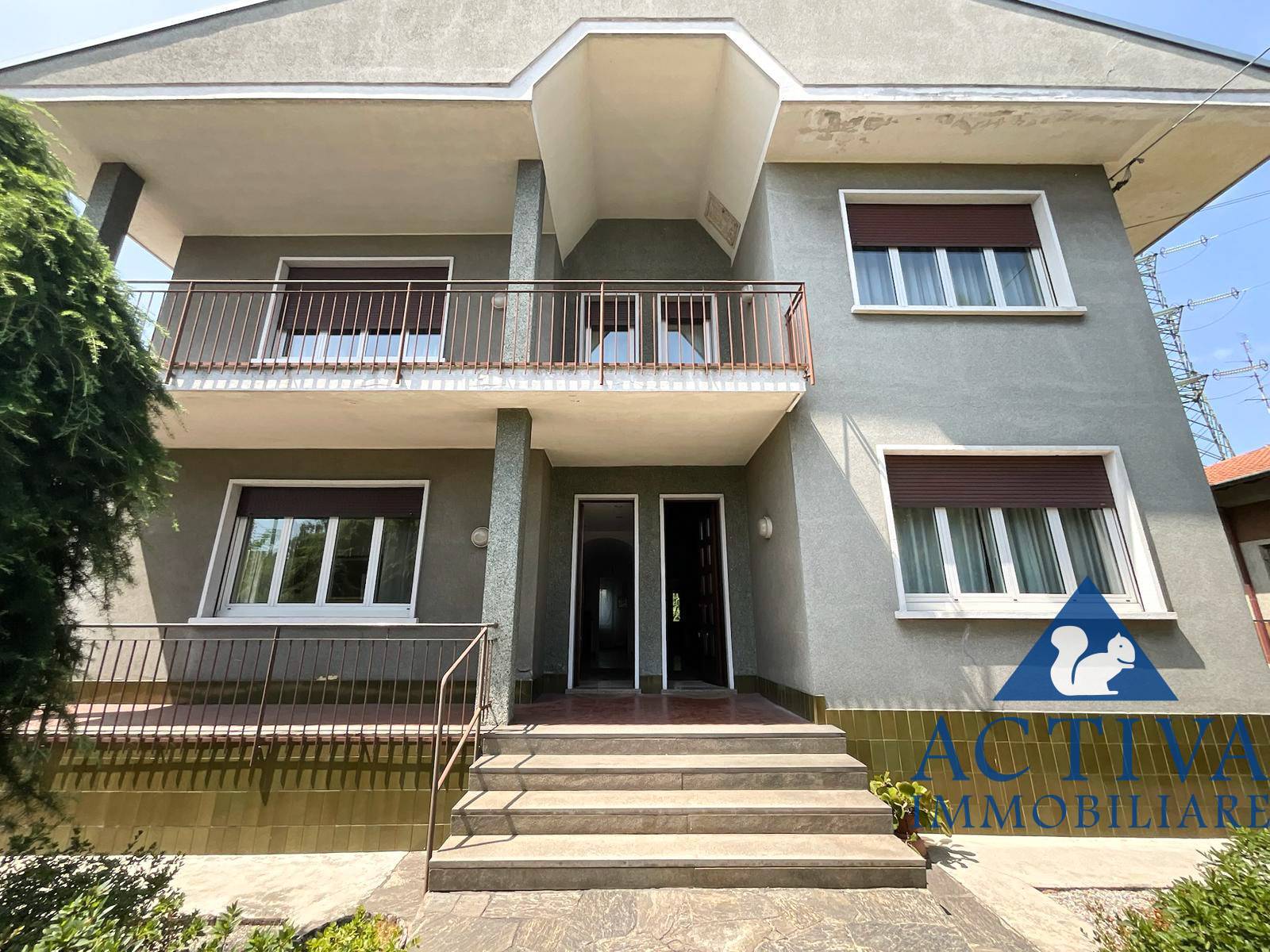 villa bifamiliare in vendita a Olgiate Olona