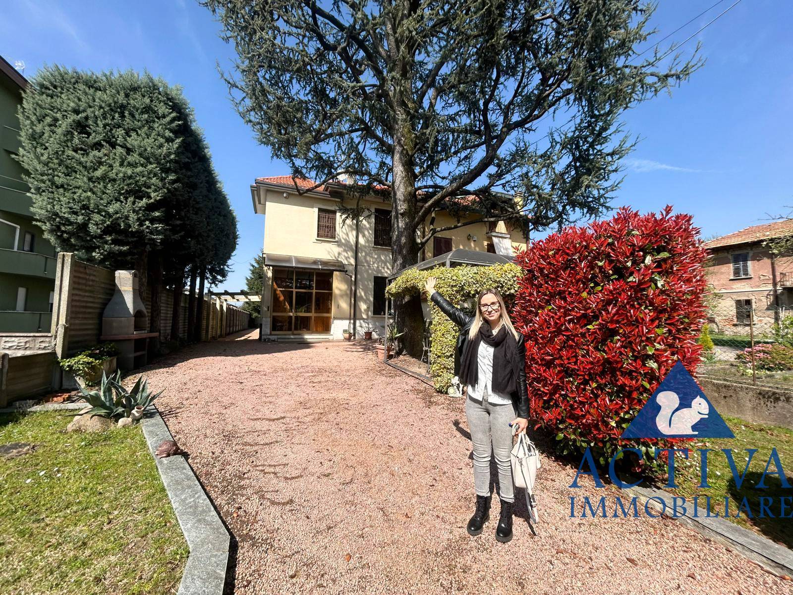 villa bifamiliare in vendita a Castellanza, Castegnate