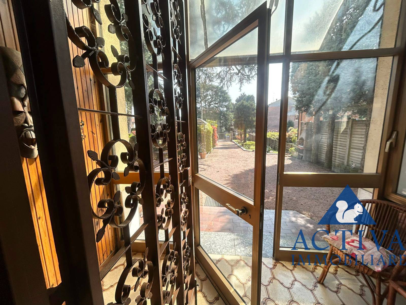 villa bifamiliare in vendita a Castellanza, Castegnate