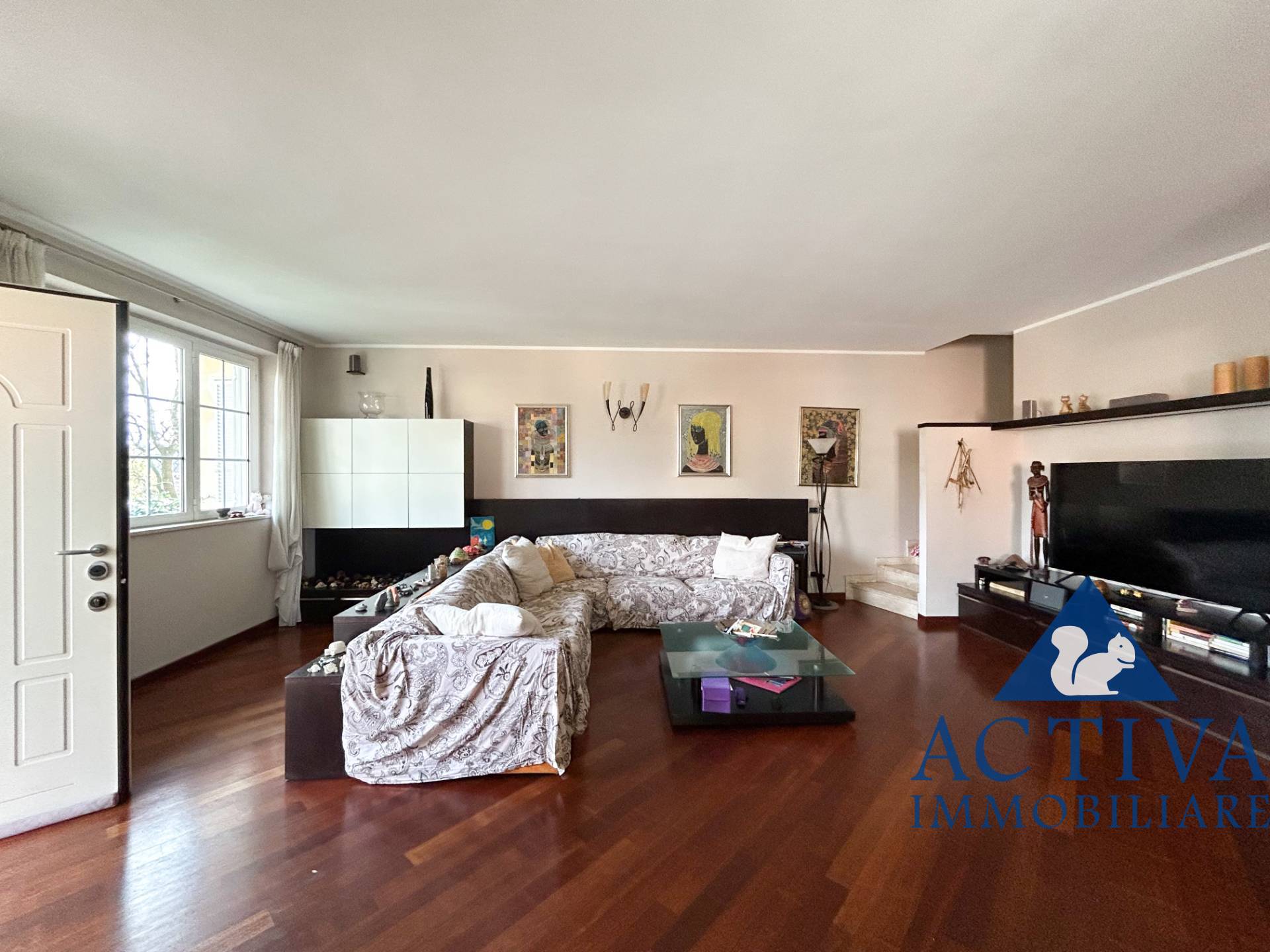 villa bifamiliare in vendita a Magnago