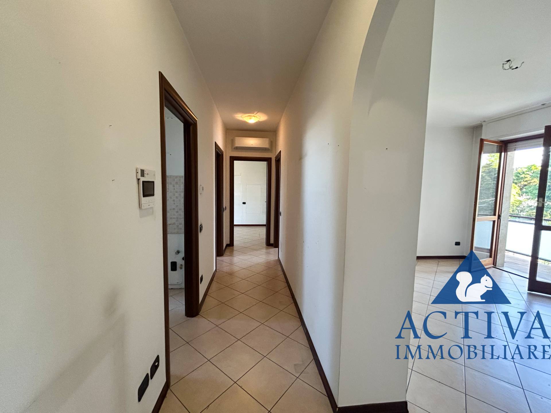 Appartamento in vendita a Gorla Minore