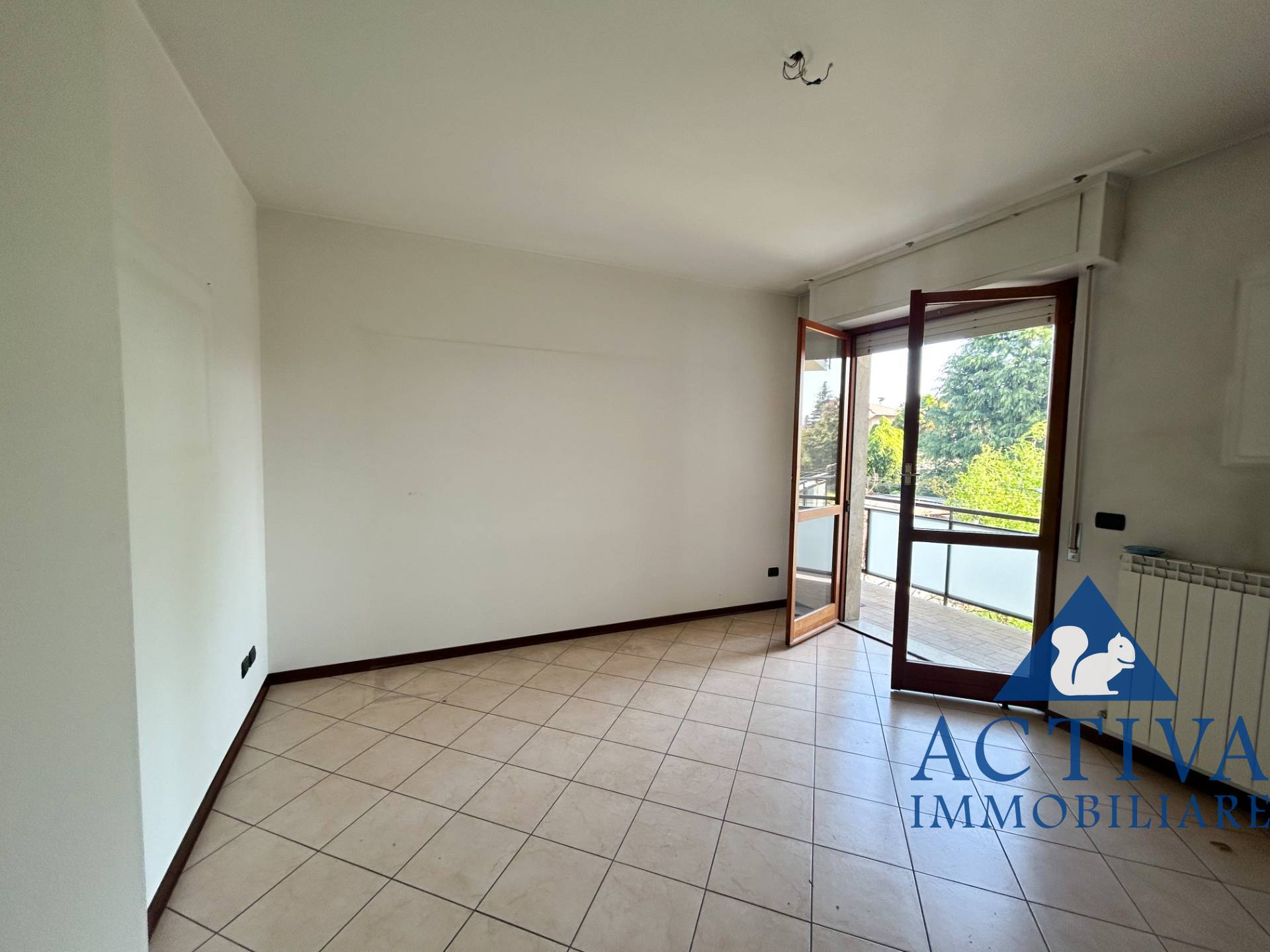 Appartamento in vendita a Gorla Minore