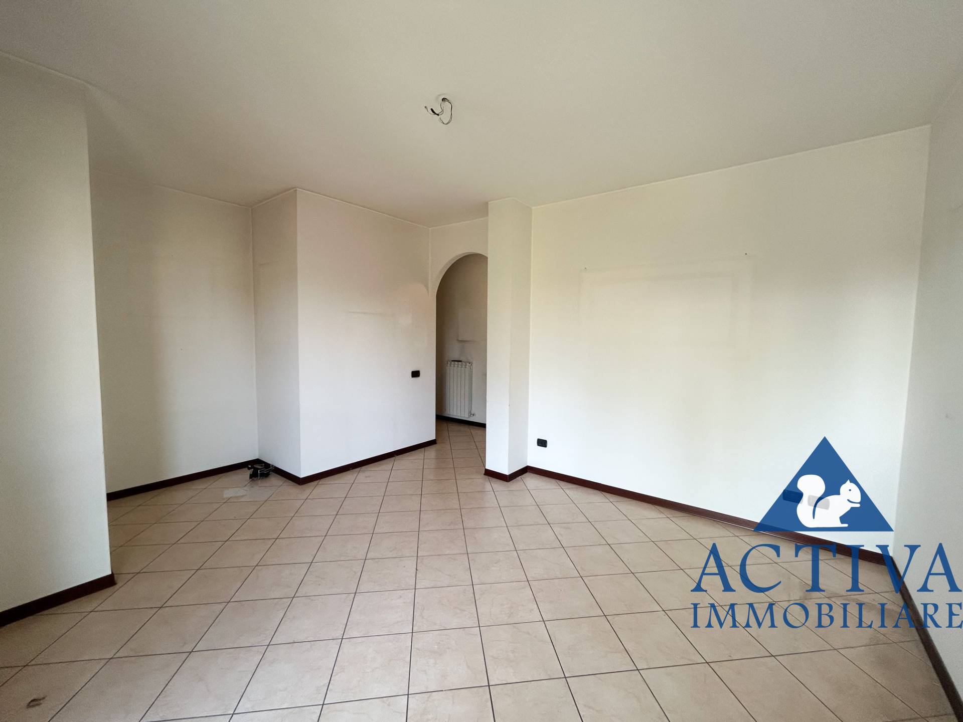 Appartamento in vendita a Gorla Minore