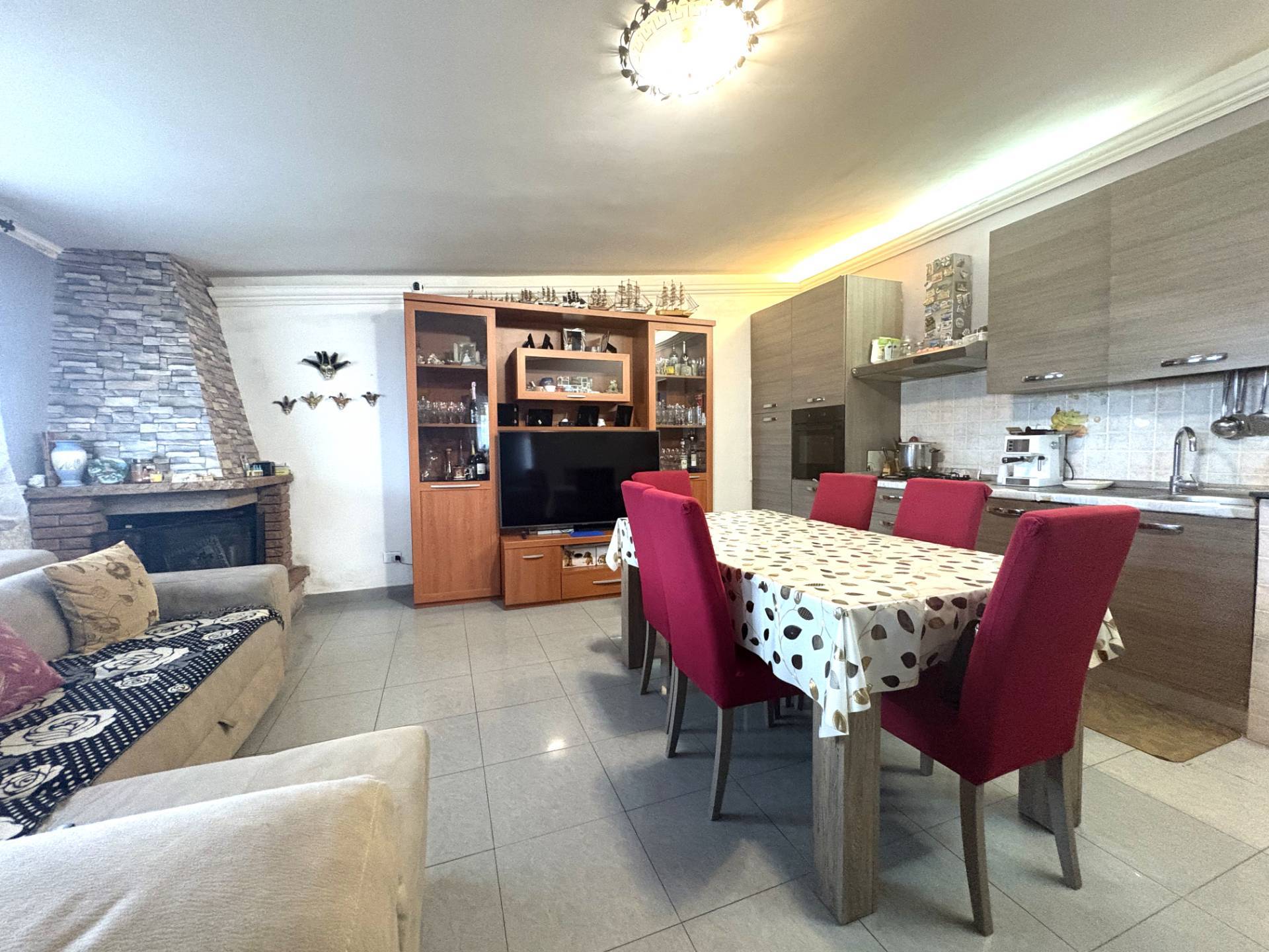 Appartamento in vendita a Fiumicino, Focene